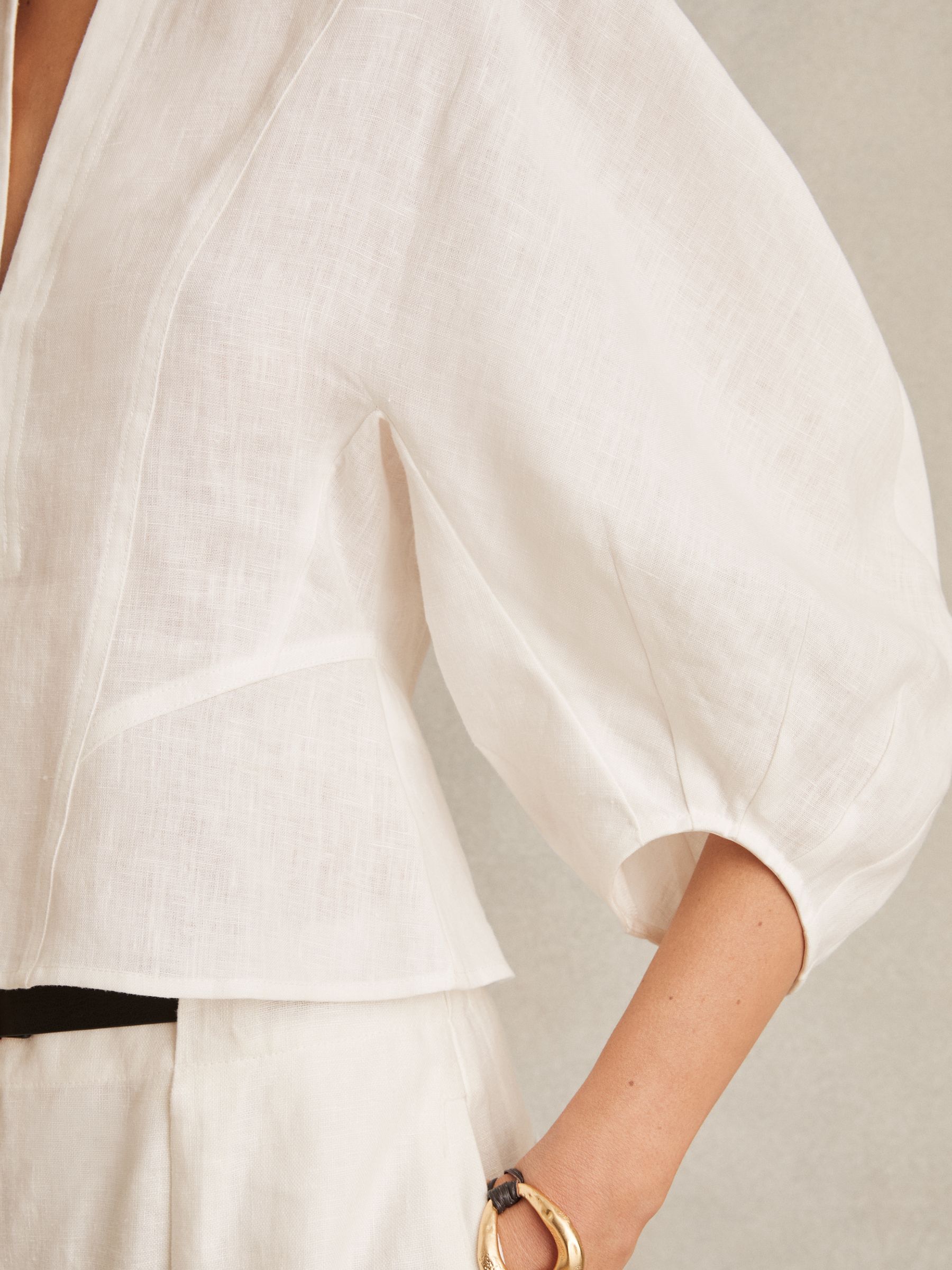 Linen Balloon-Sleeve Top in Ivory - Image 4 of 6