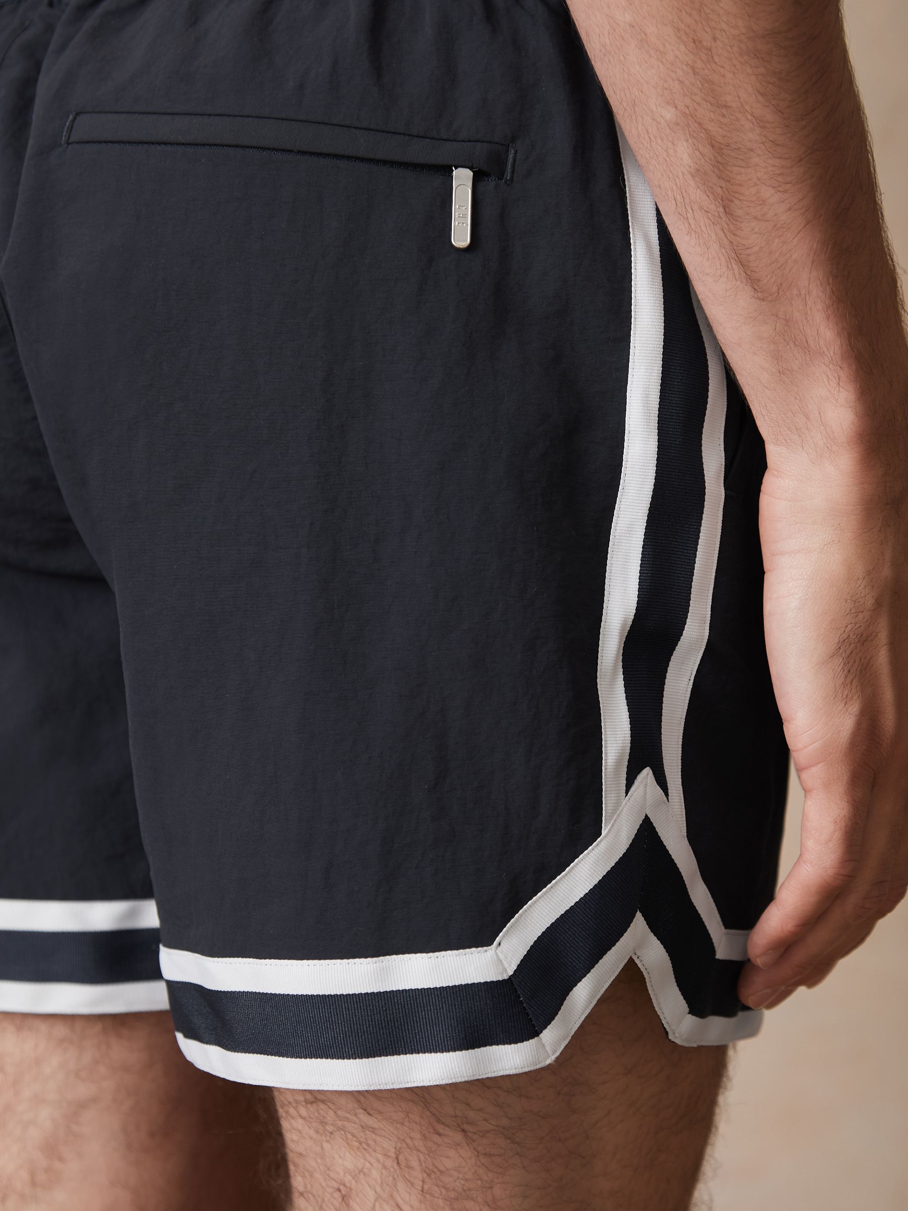 Reiss | Ché Stripe-Trim Swim Shorts in Navy - Image 6 of 8