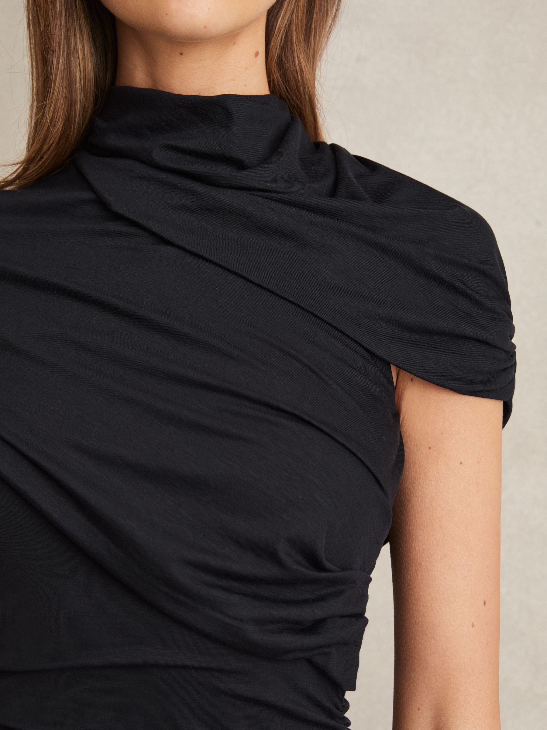 Robe mi-longue froncée en lyocell extensible en Bleu - Image 3 de 6