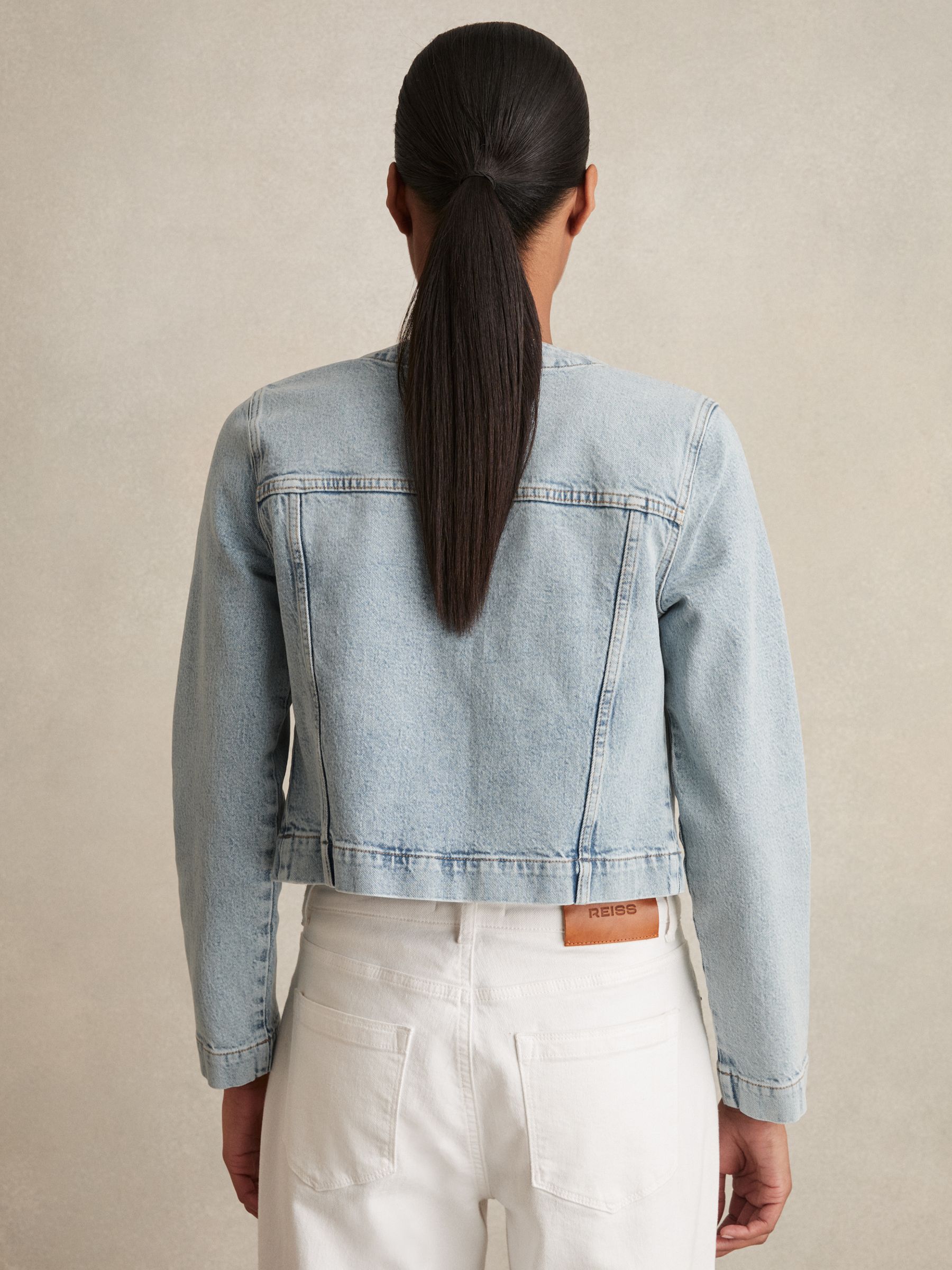 【海外限定】REISSデニムジャケット☆Medora Collarless Cropped Reiss Collarless Cropped Denim Jacket in Light Blue | REISS