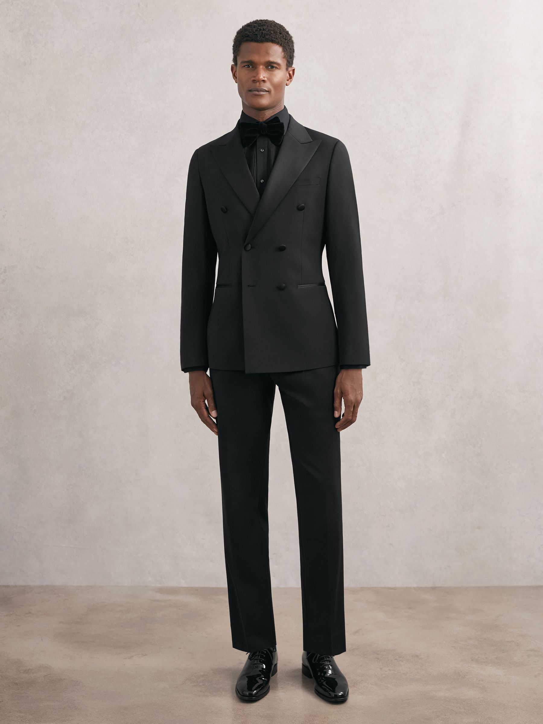 Regular Fit Cotton Dinner Shirt in Black - Image 3 of 8