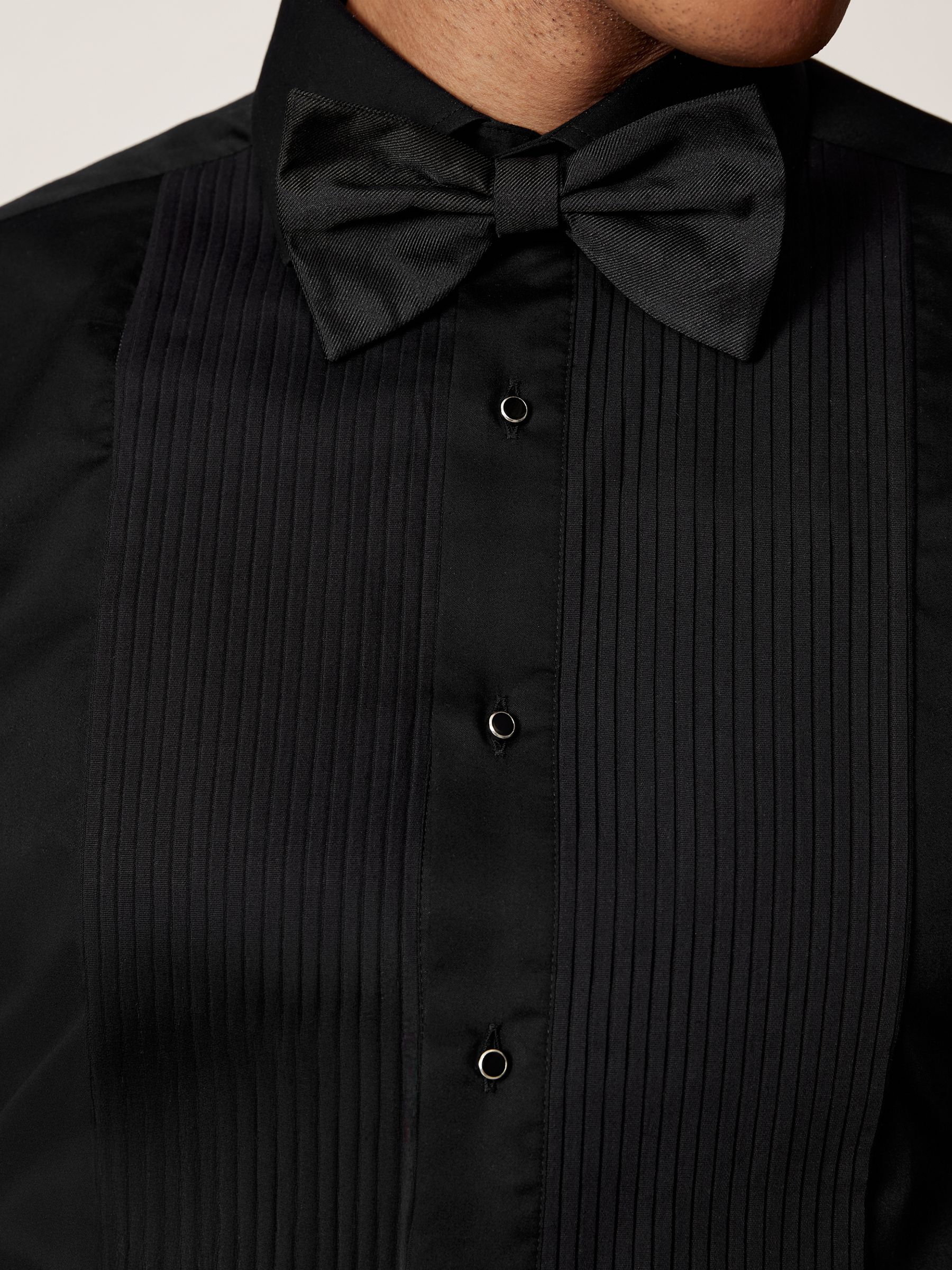 Regular Fit Cotton Double-Cuff Dinner Shirt Regular-Fit in Black - Image 3 of 8