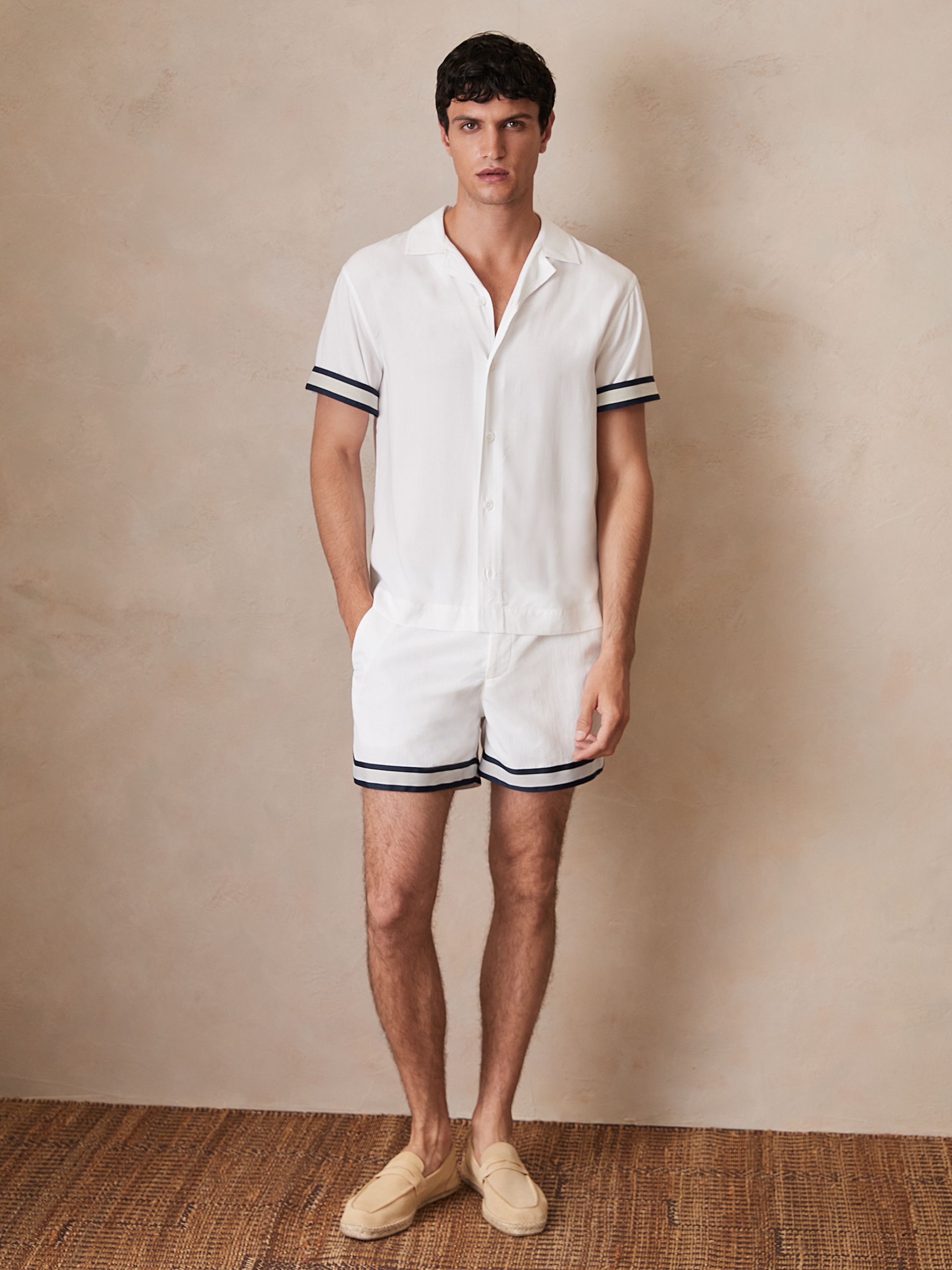 Reiss | Ché Stripe-Cuff Shirt in White - Image 3 of 6