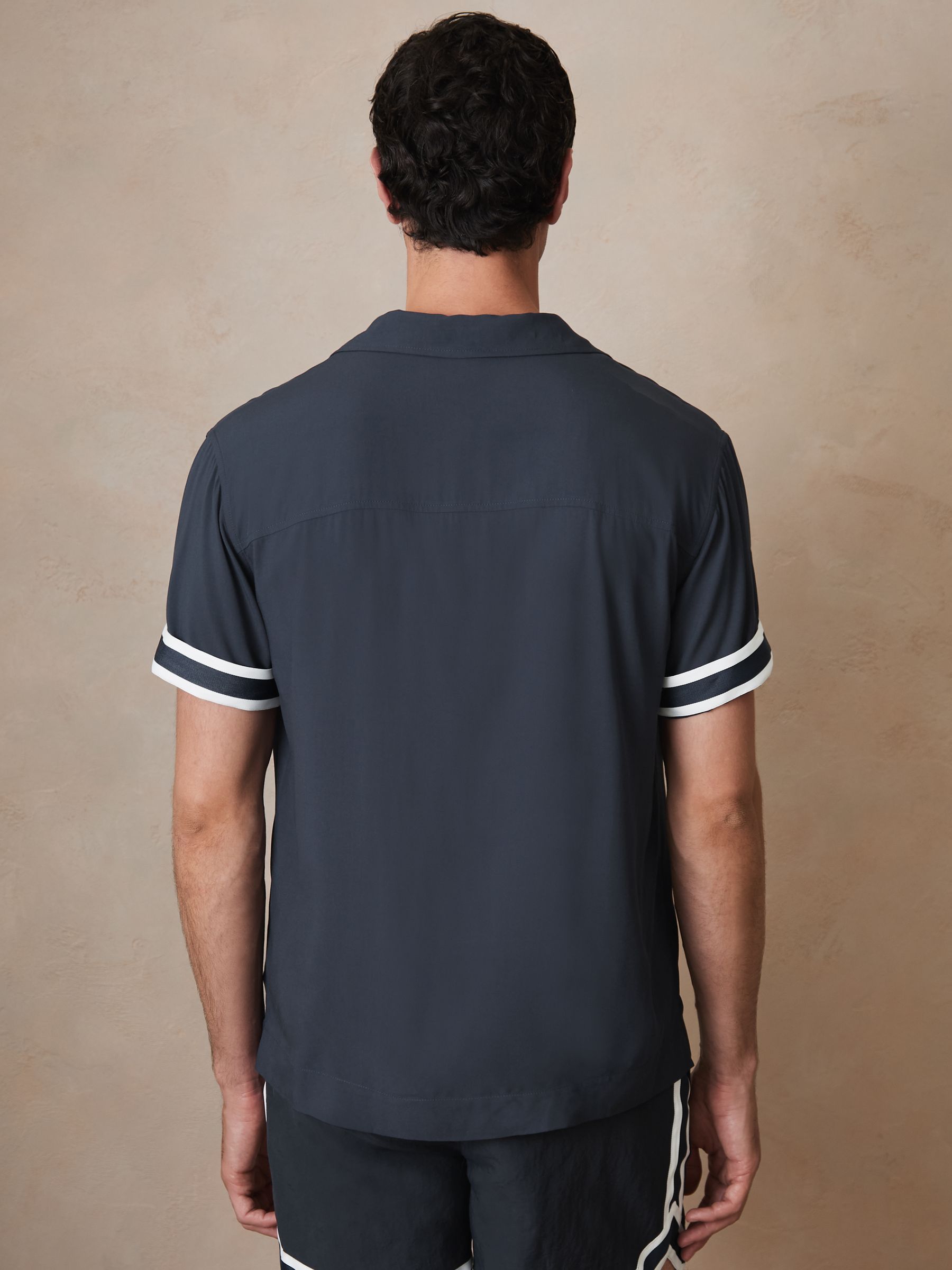 Reiss | Ché Stripe-Cuff Shirt in Navy - Image 5 of 7