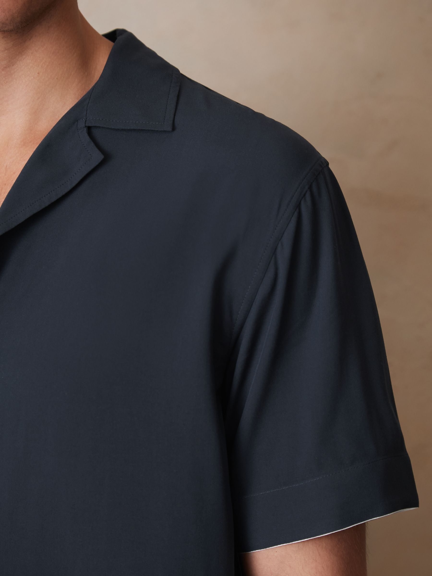 Reiss | Ché Stripe-Cuff Shirt in Navy - Image 6 of 7