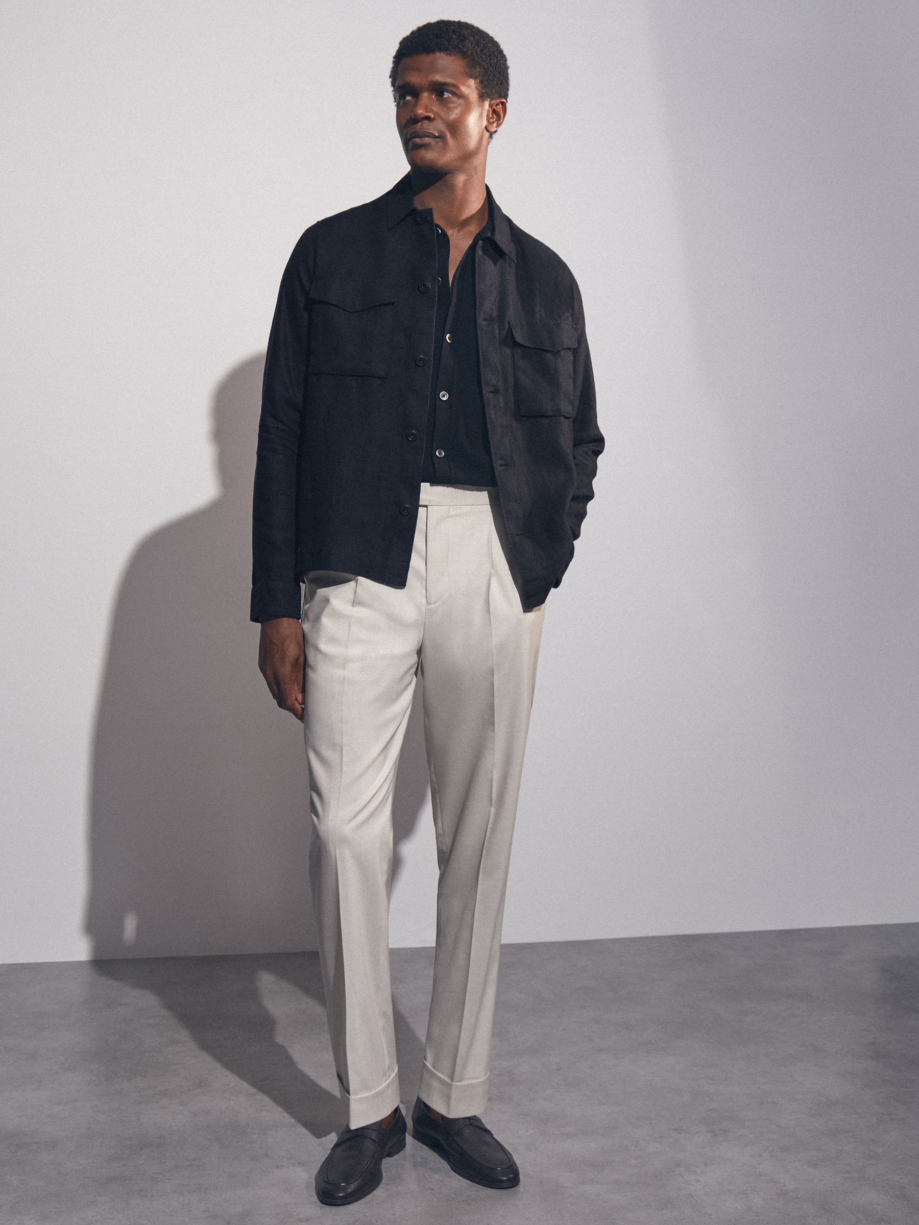 Linen Twin-Pocket Overshirt in Navy - Image 3 of 7