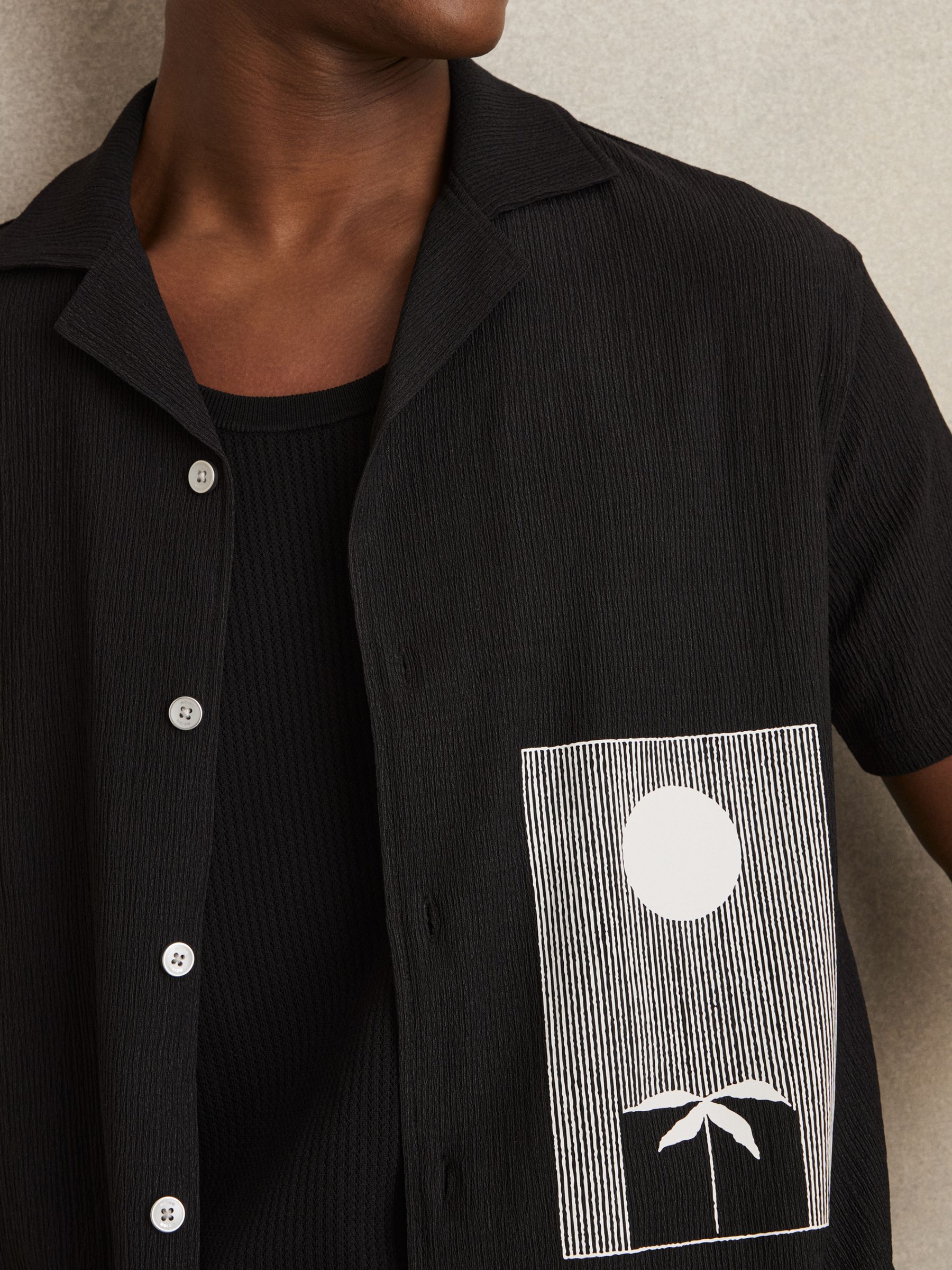 Graphic Print Cuban-Collar Shirt in Black - Image 4 of 6