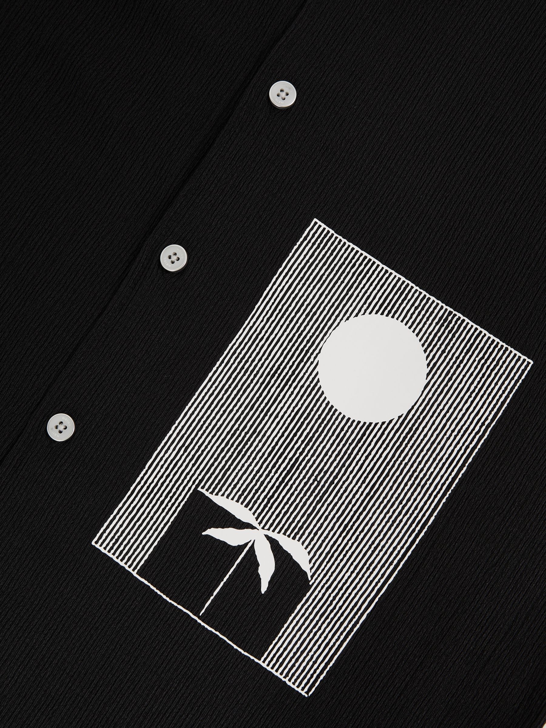 Graphic Print Cuban-Collar Shirt in Black - Image 6 of 6