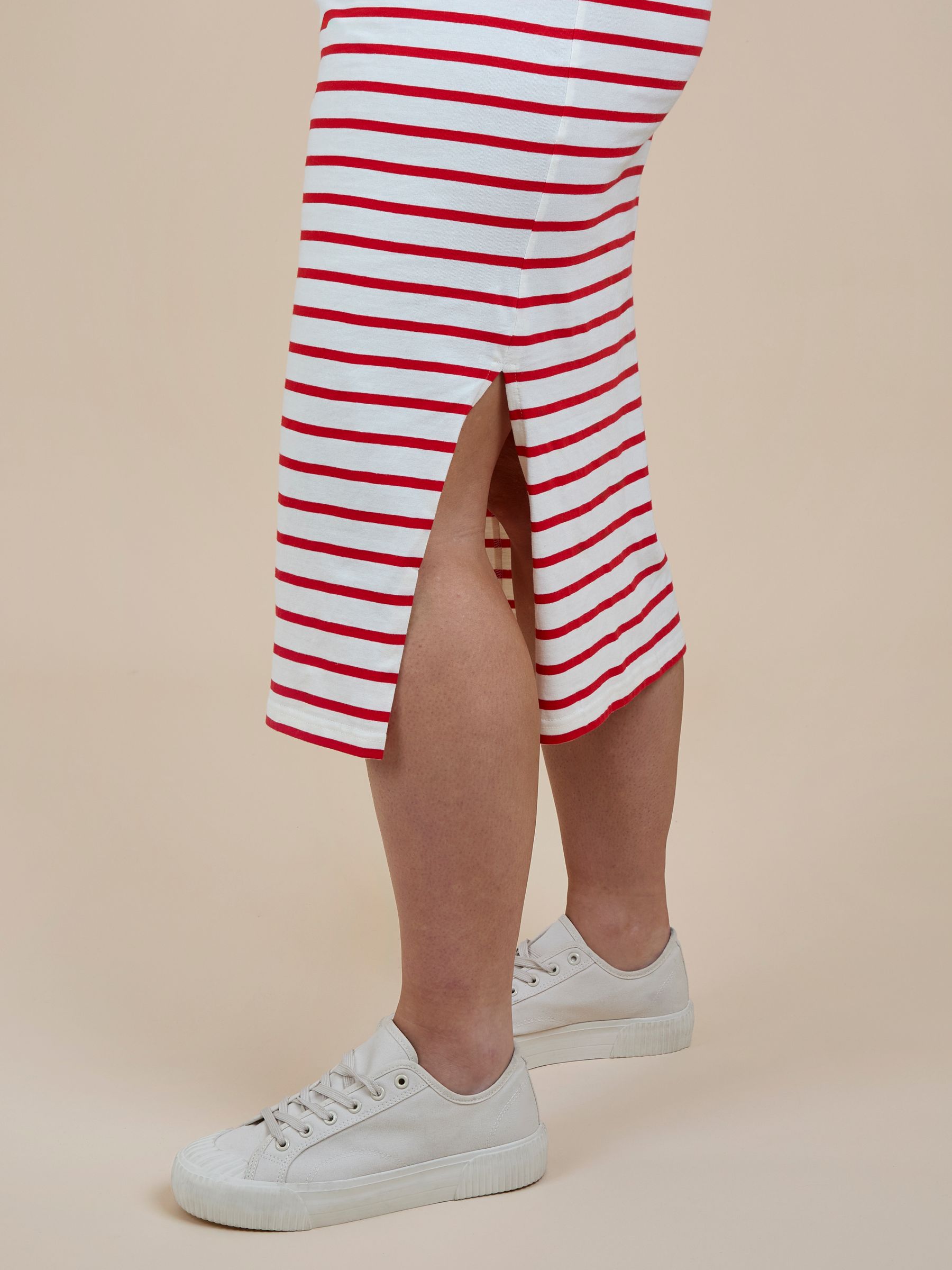 Red Short Sleeve Relaxed T-Shirt Midi Dress - Image 5 of 5