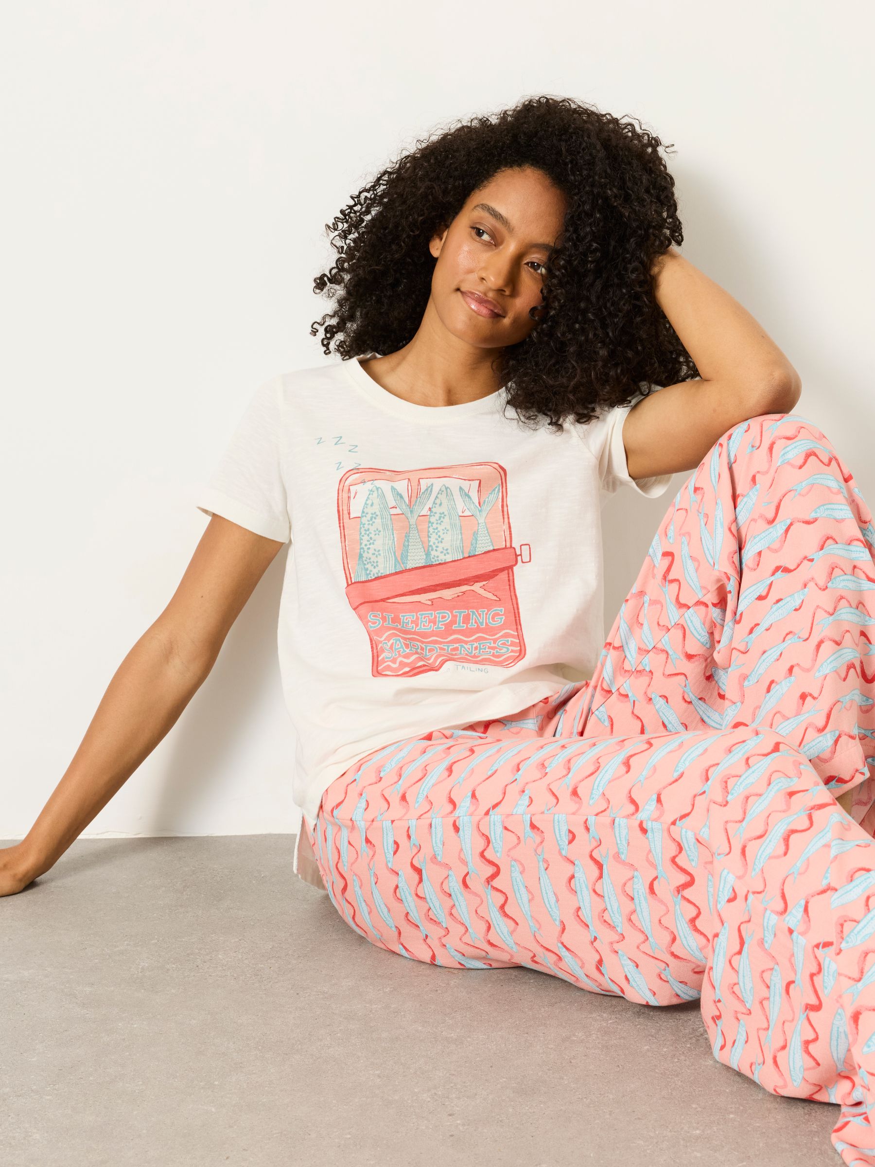 Natalie Ivory Sardines Jersey Pyjama Tee - Image 3 of 4