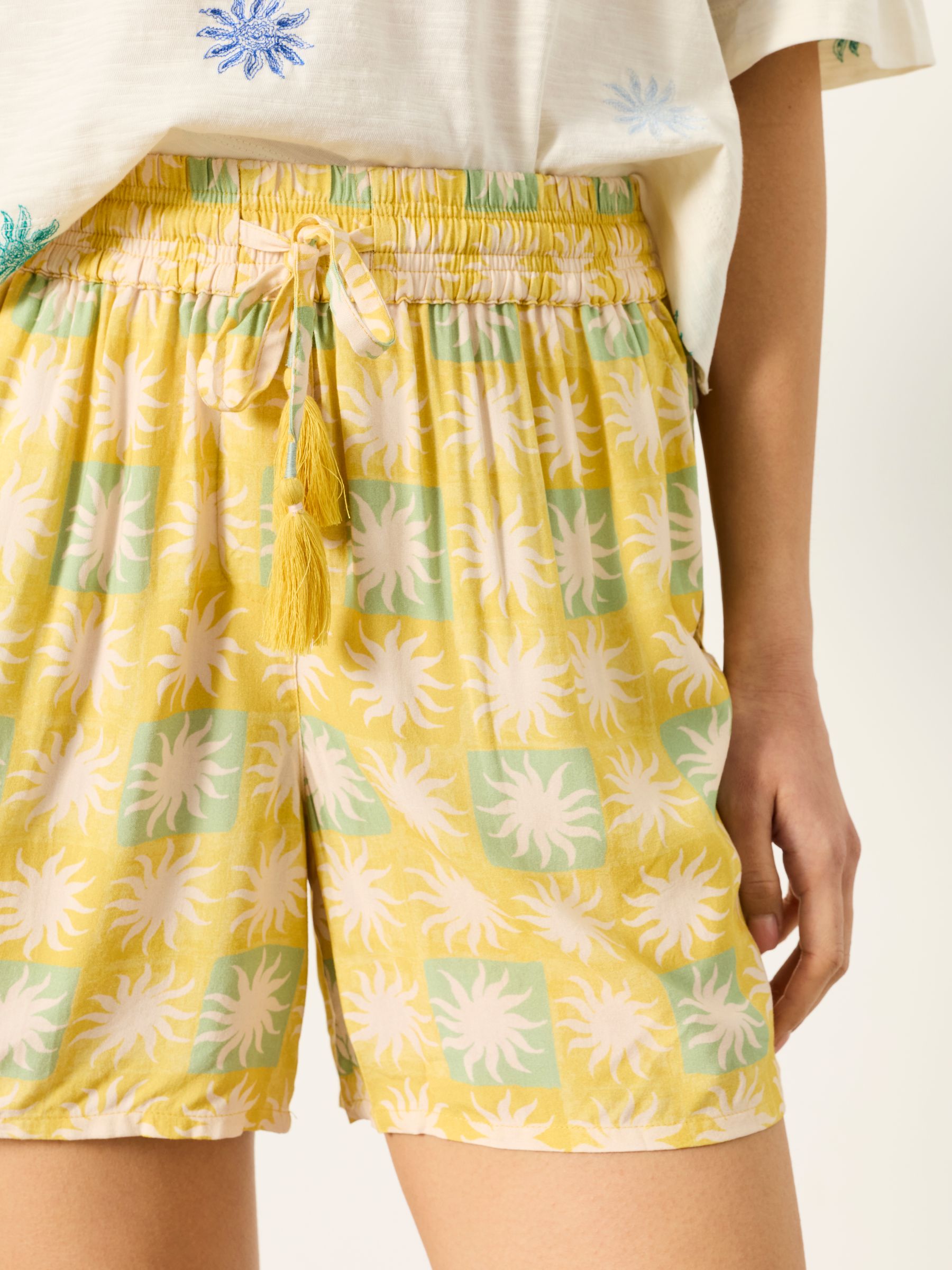 Fiona Sun Tile Flippy Shorts - Image 5 of 6