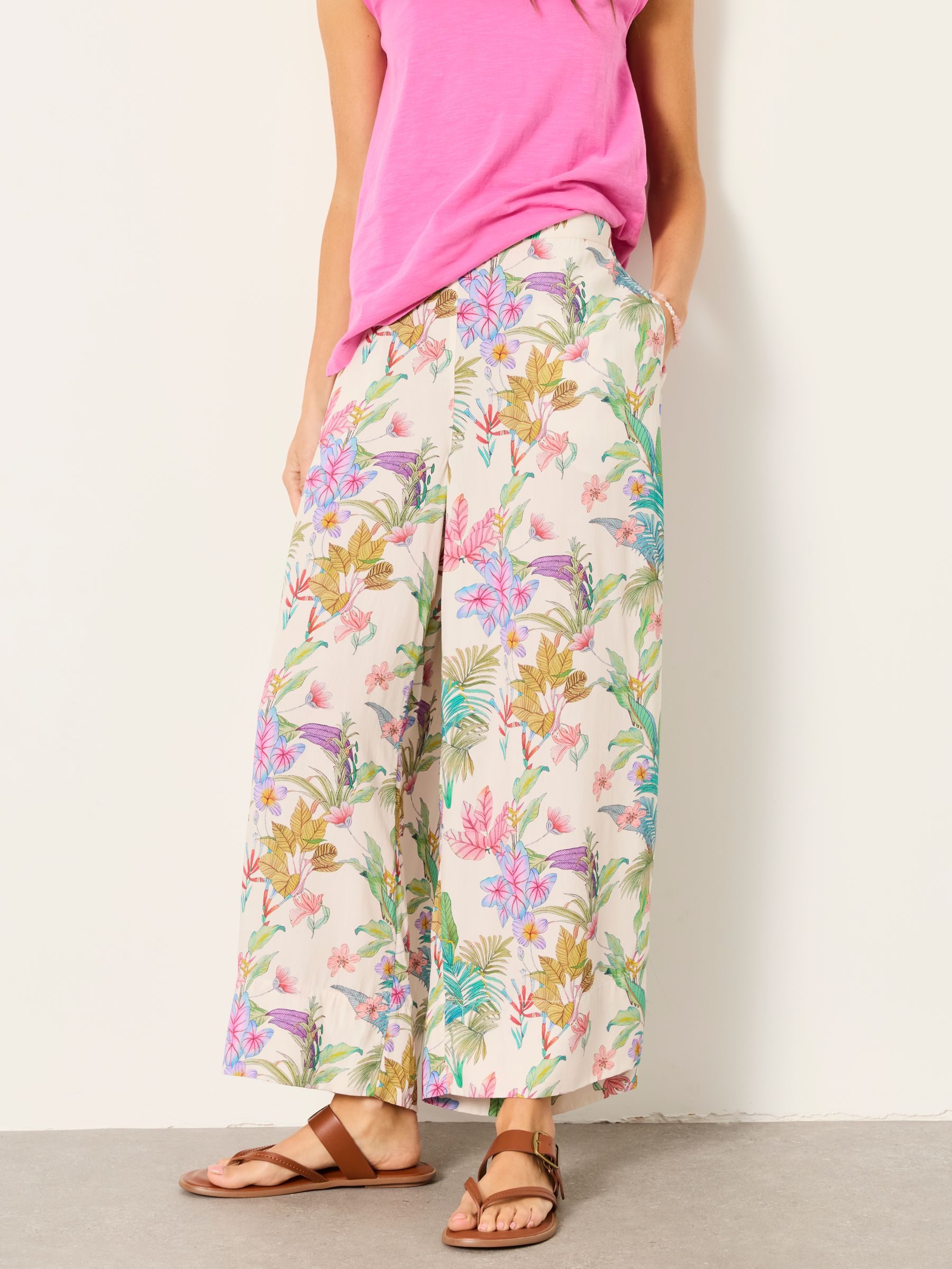 Eliza Tropical Placement Wide Leg Cropped Trouser - Image 1 of 6