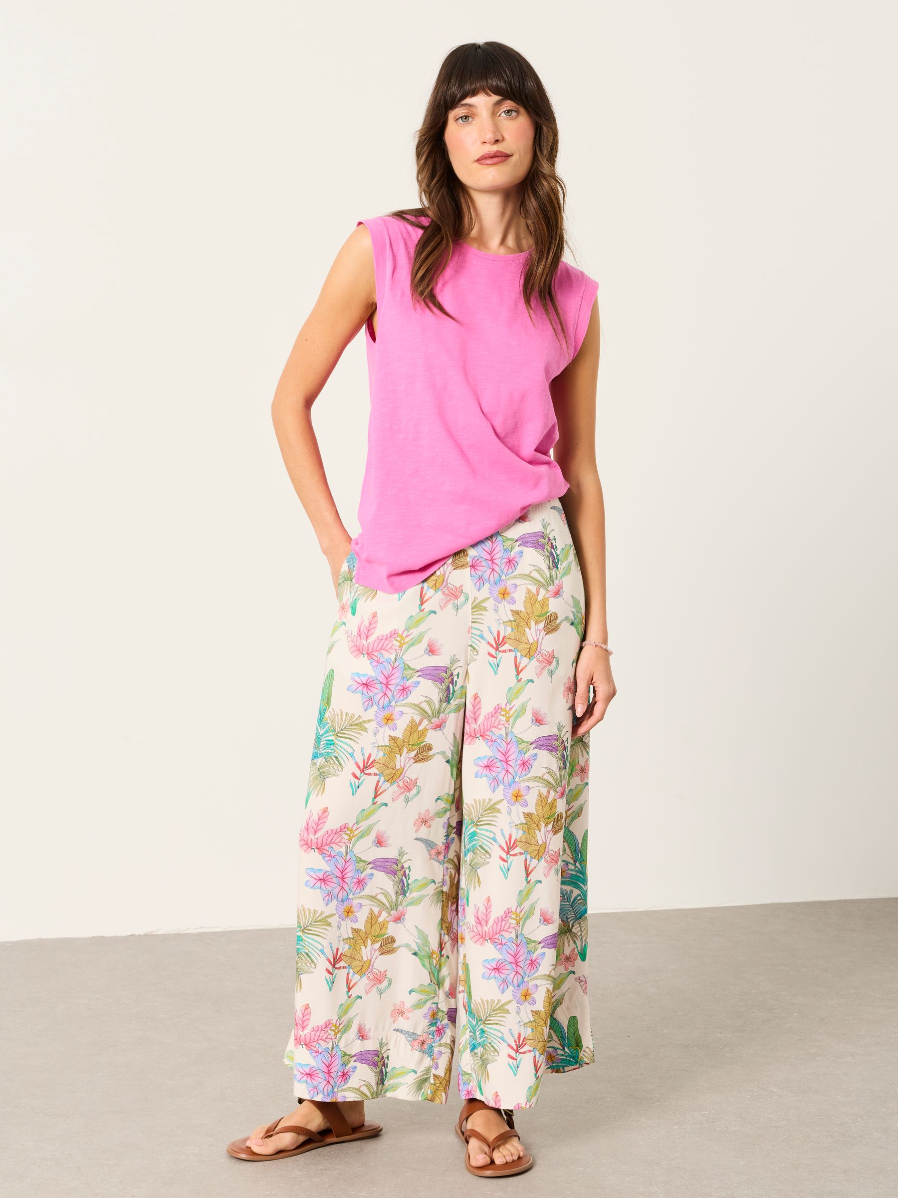 Eliza Tropical Placement Wide Leg Cropped Trouser - Image 3 of 6