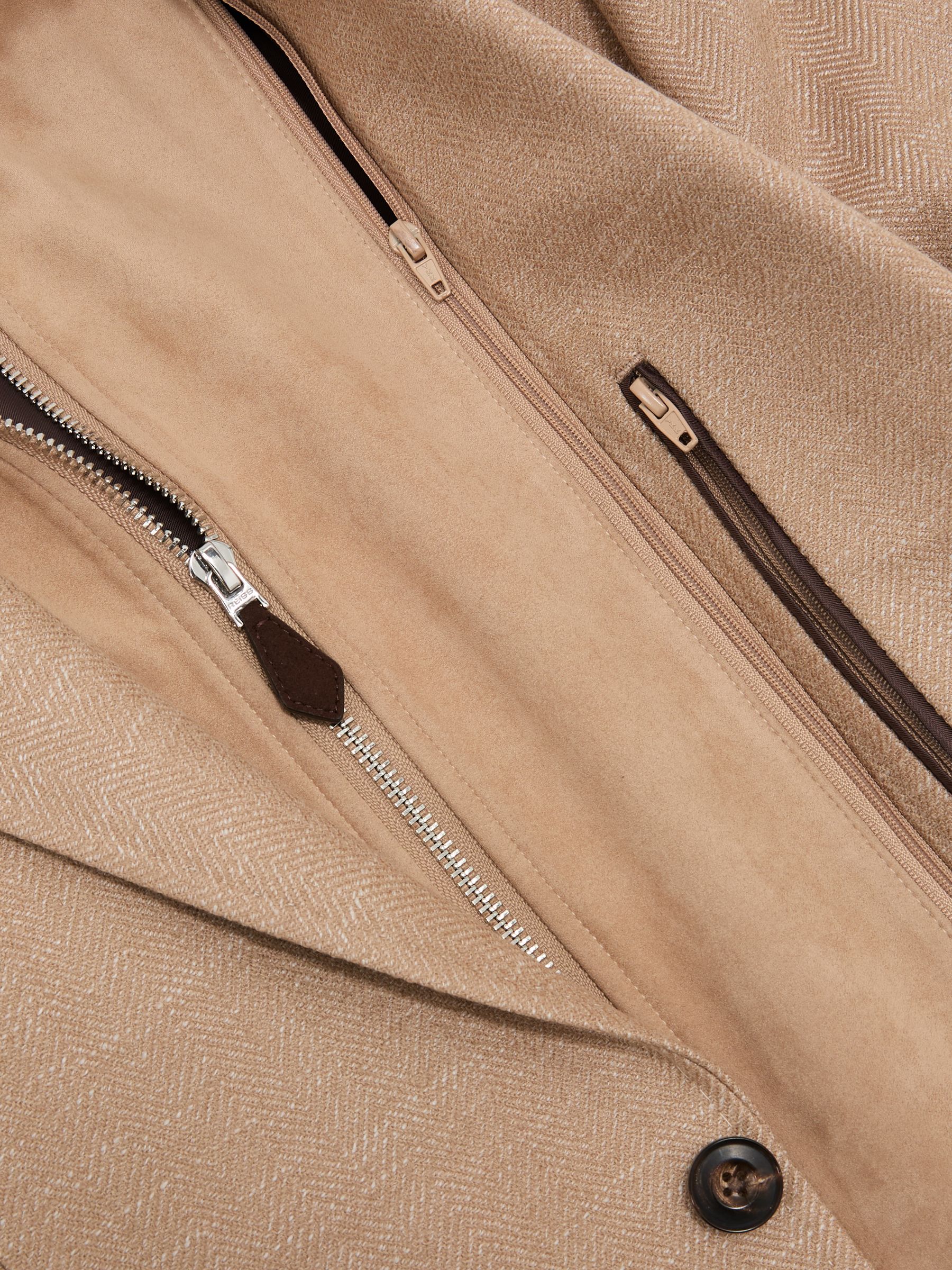 Wool-Blend Gilet-Insert Single-Breasted Blazer in Camel - Image 7 of 7