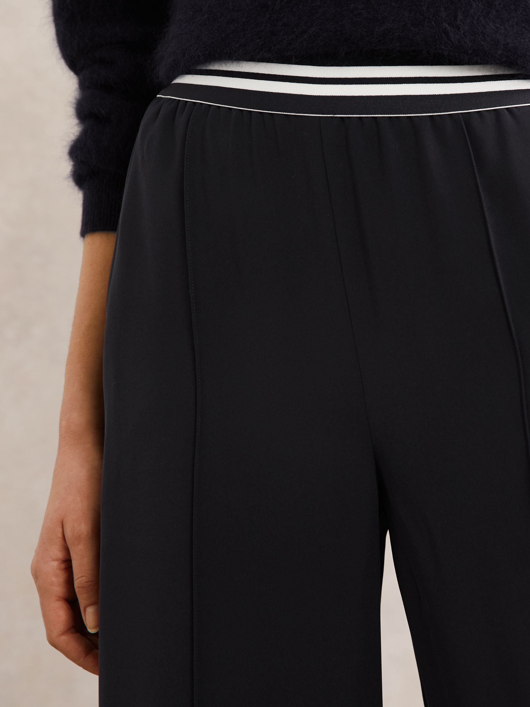 Elasticated-Waist Wide-Leg Trousers in Navy - image 4