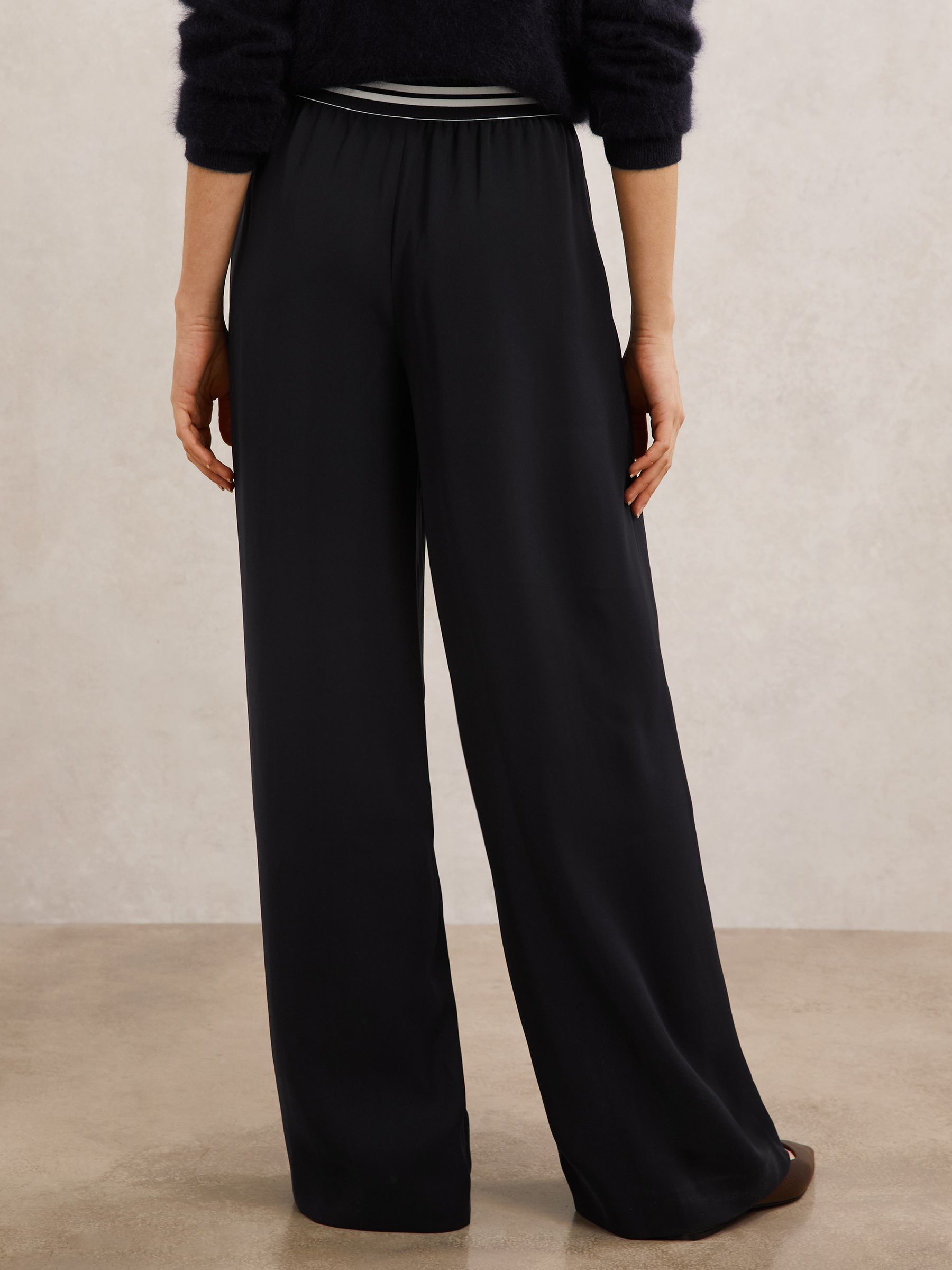 Elasticated-Waist Wide-Leg Trousers in Navy - image 5