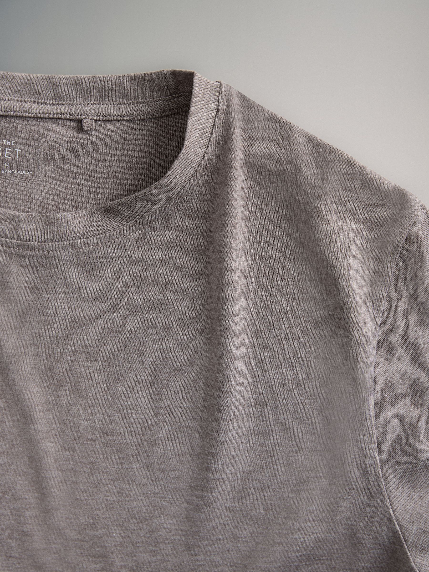 7 Pack Essential Lightweight T-Shirts Navy/Blue/Pink/Stone Brown/Light Green/White - Image 6 of 6