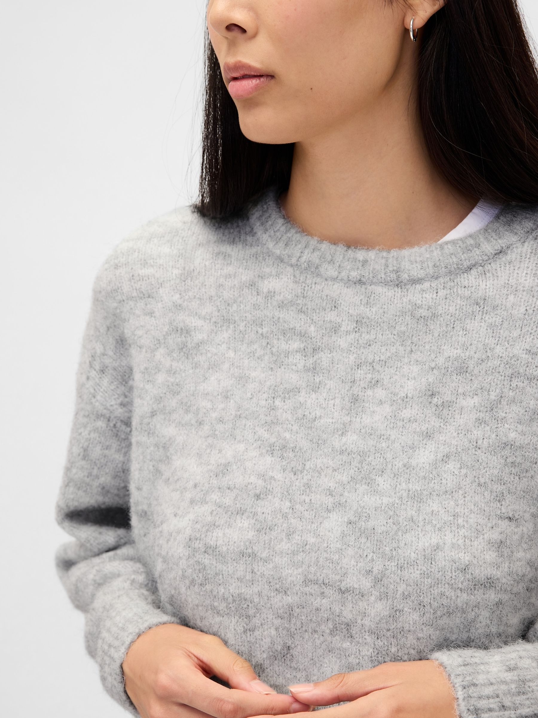 Grey Oversized Fuzzy Crew Neck Jumper - Image 4 of 4 Grey Oversized Fuzzy Crew Neck Jumper - Image 4 of 4