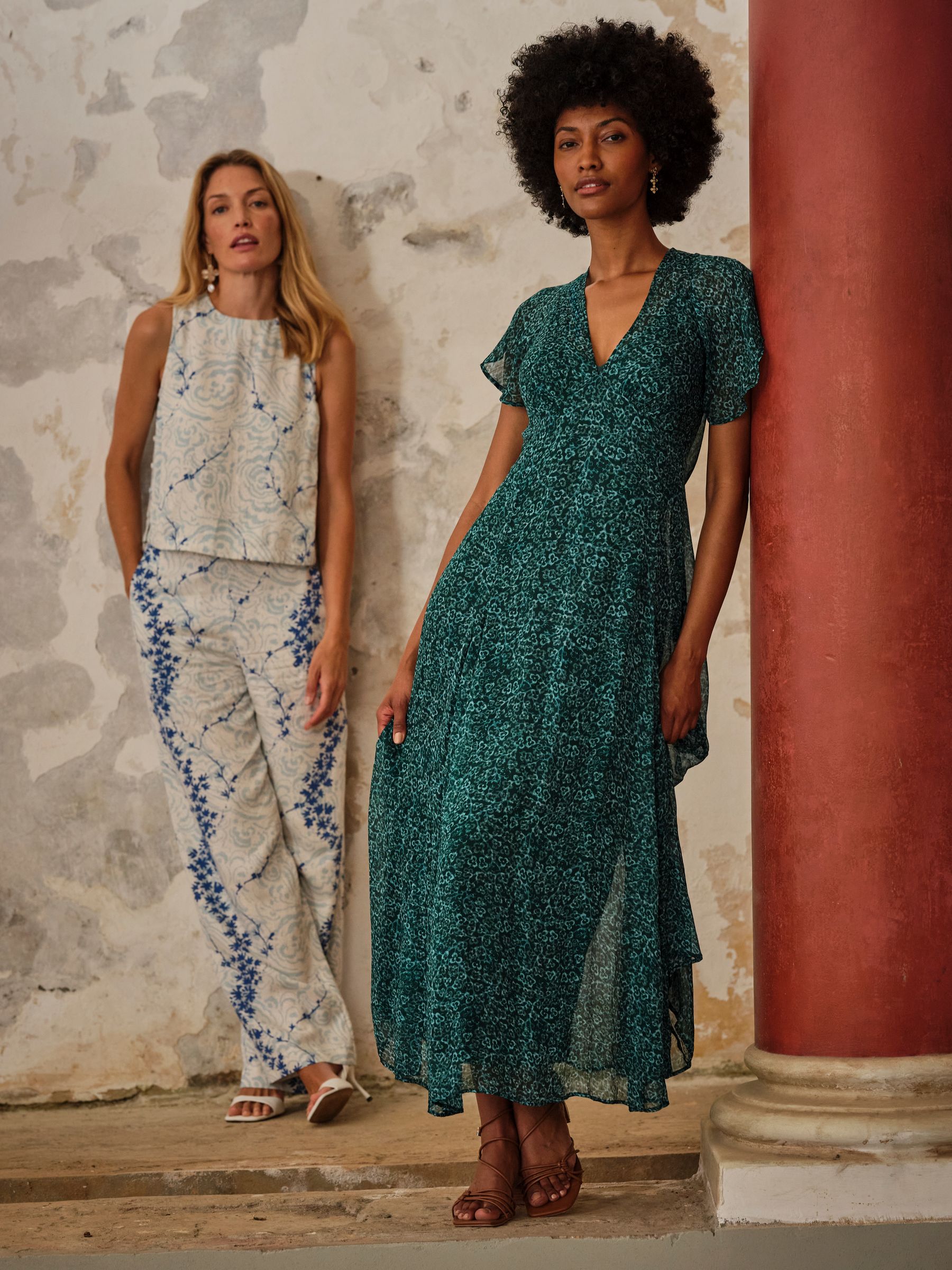 V&A | FatFace Maisie Green Seaflower Petite Maxi Dresses - Image 5 of 6