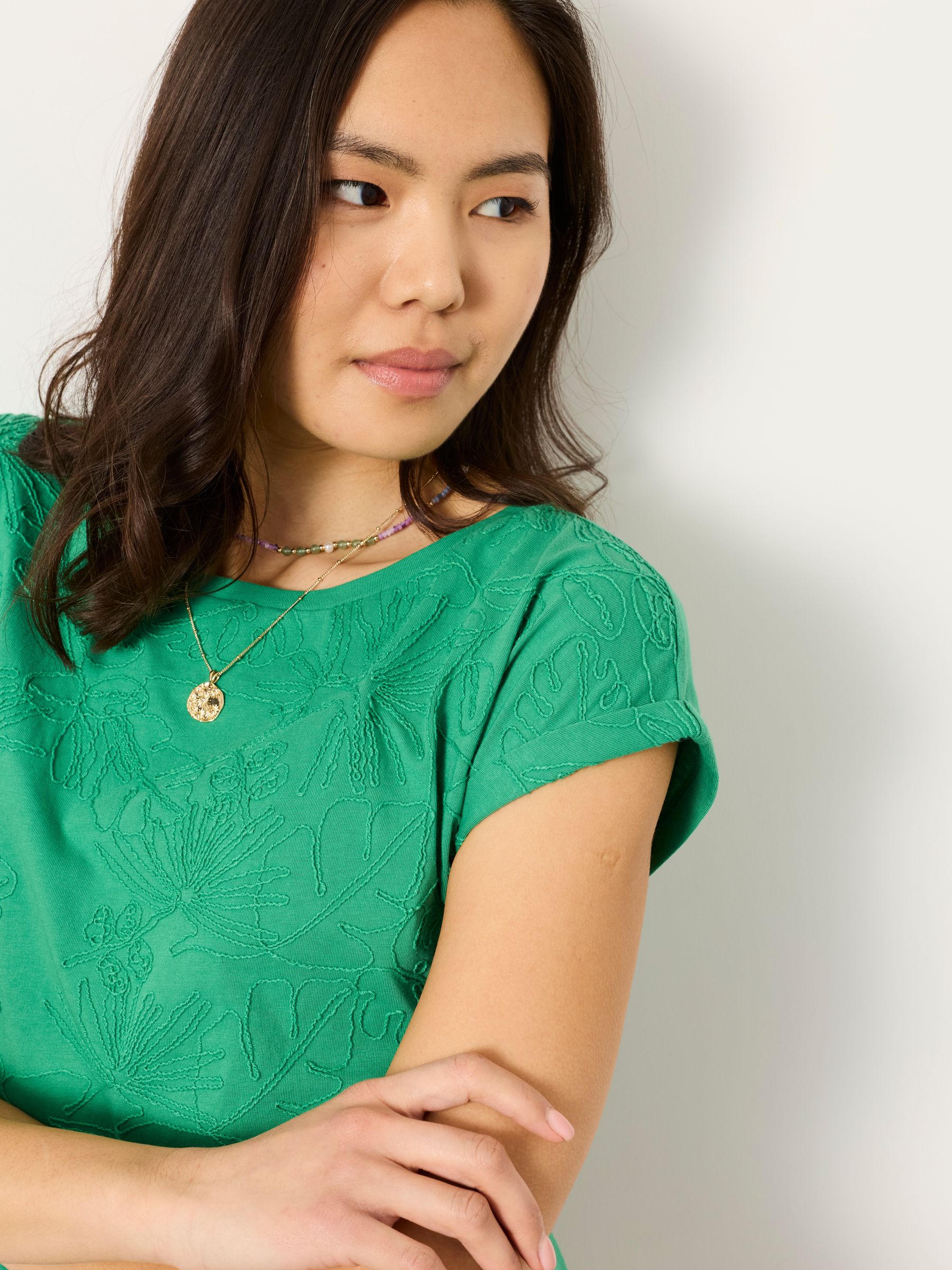 Ivy Green Palm Tree Embroidered T-Shirt - Image 4 of 6