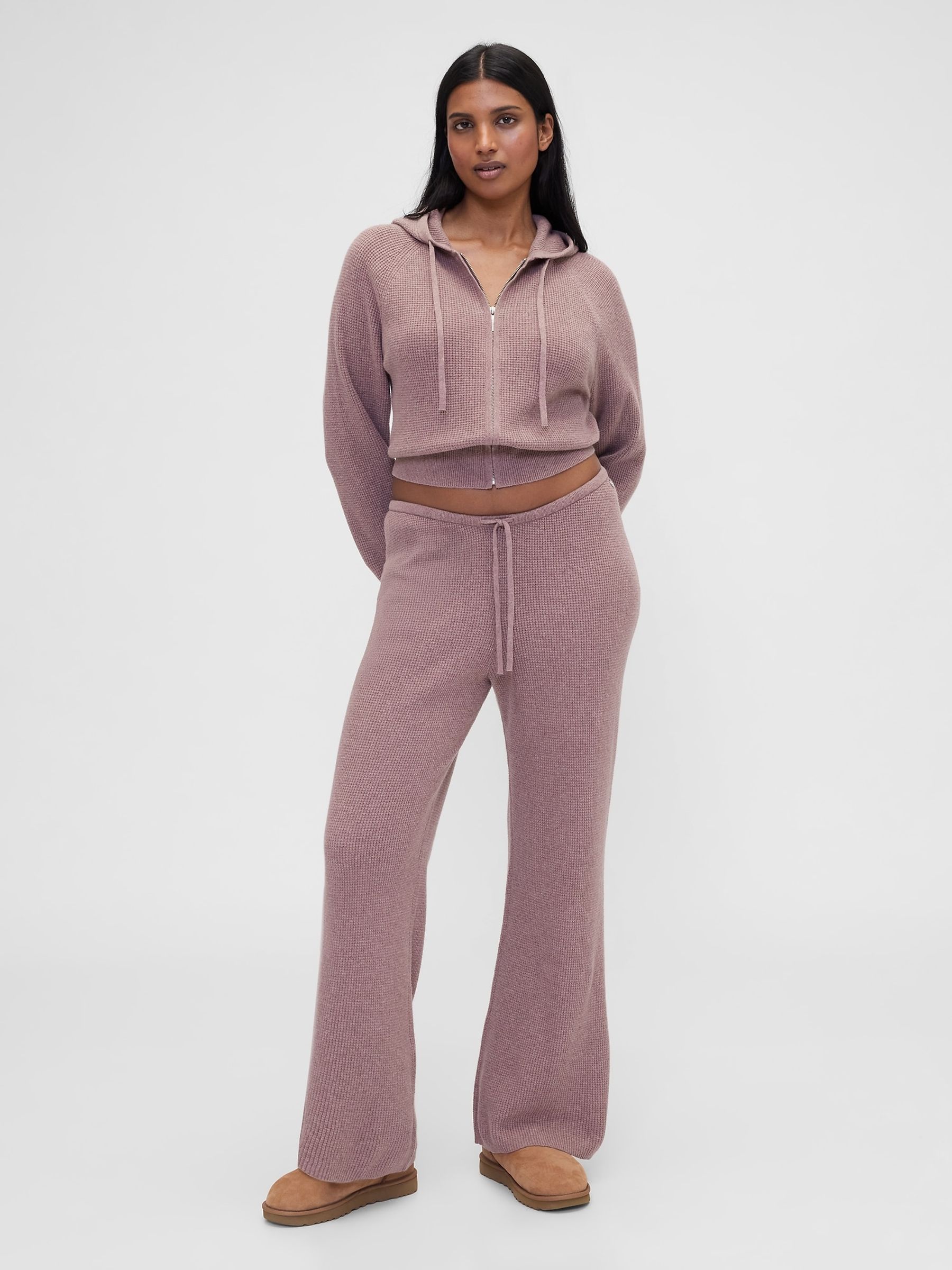 Gap X Summer Fridays Purple CashSoft Waffle Bootcut Joggers - Image 4 of 6