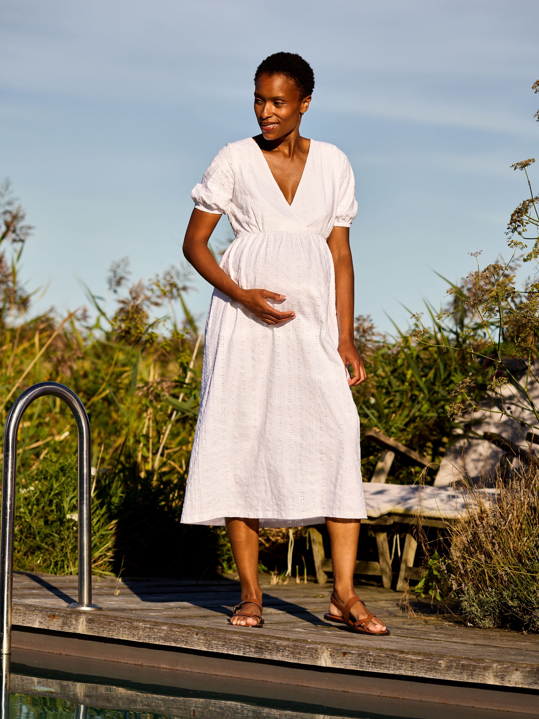 ワンピース APOLINA IRRA DRESS MILK BRODERIE 3-5Y Pure White Puff Sleeve Broderie V Neck Wrap Midi Dress | JoJo