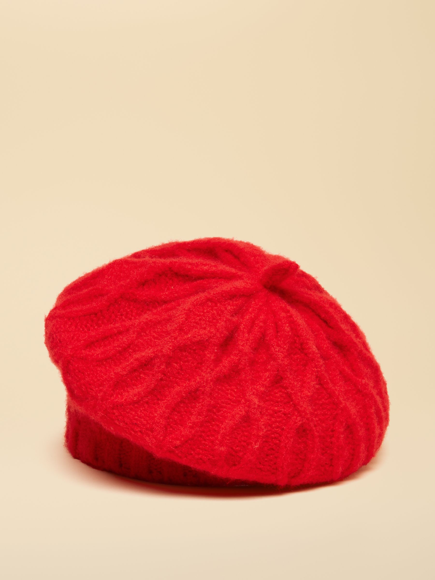 Cable Knit Red Beret - Image 5 of 7