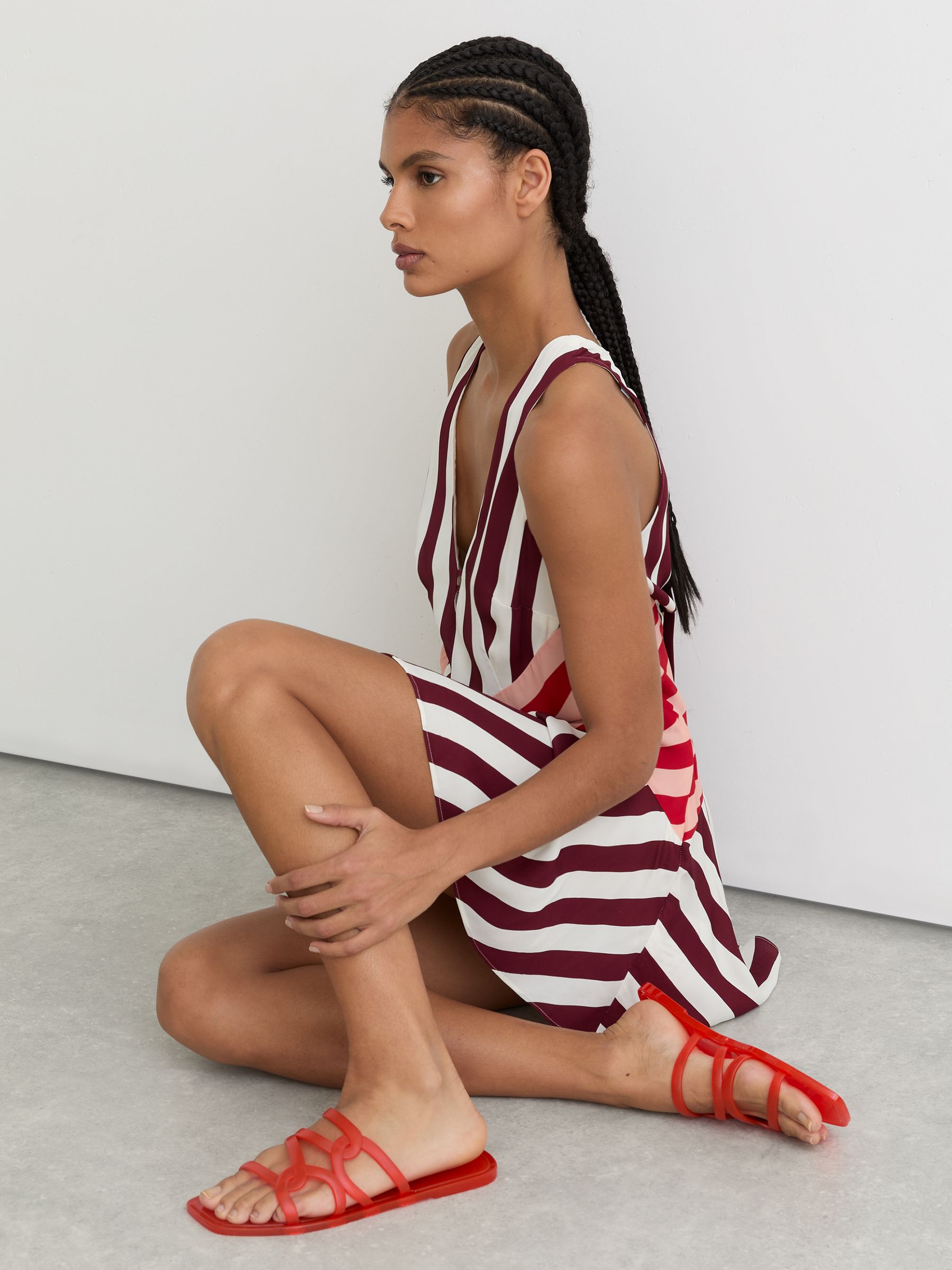 Interlocking Jelly Slide Sandals in Pink - Image 2 of 5