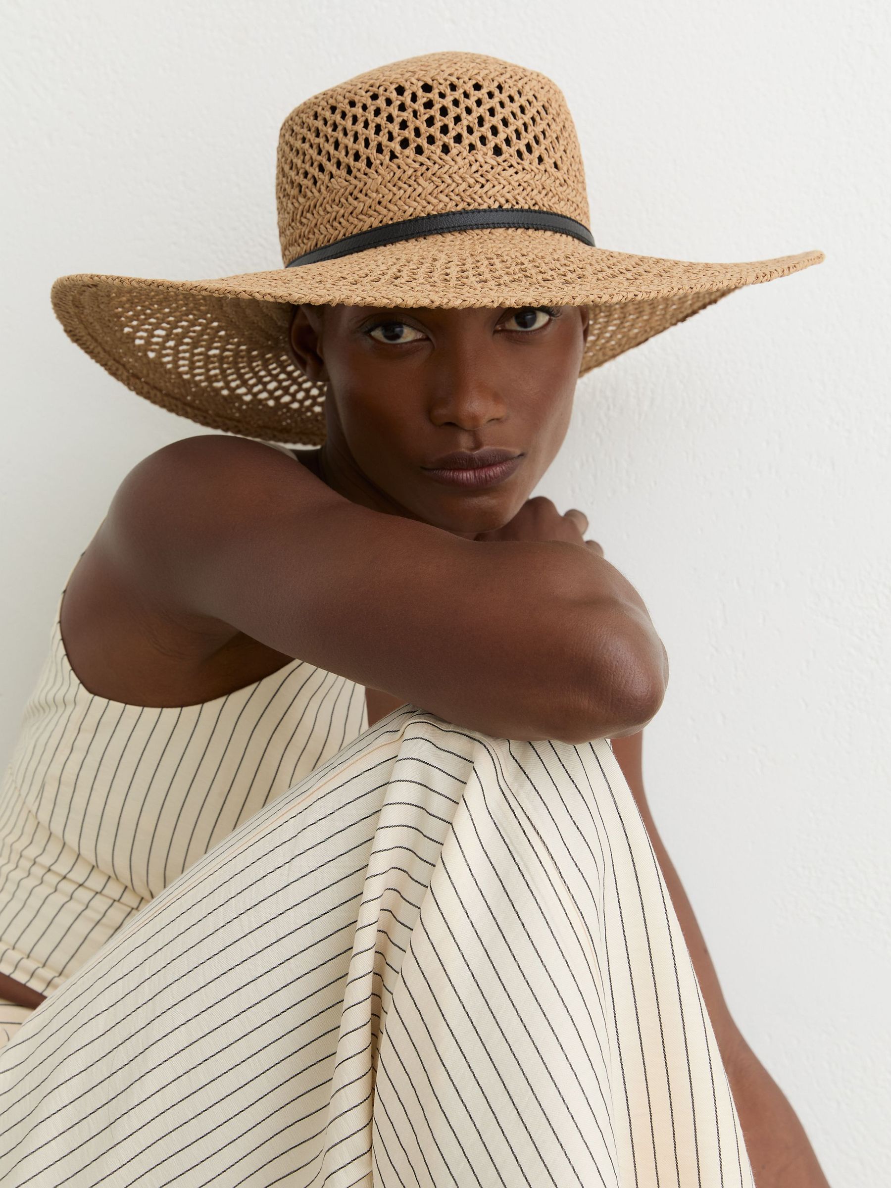 Contrast-Trim Straw-Effect Hat in Natural - image 4