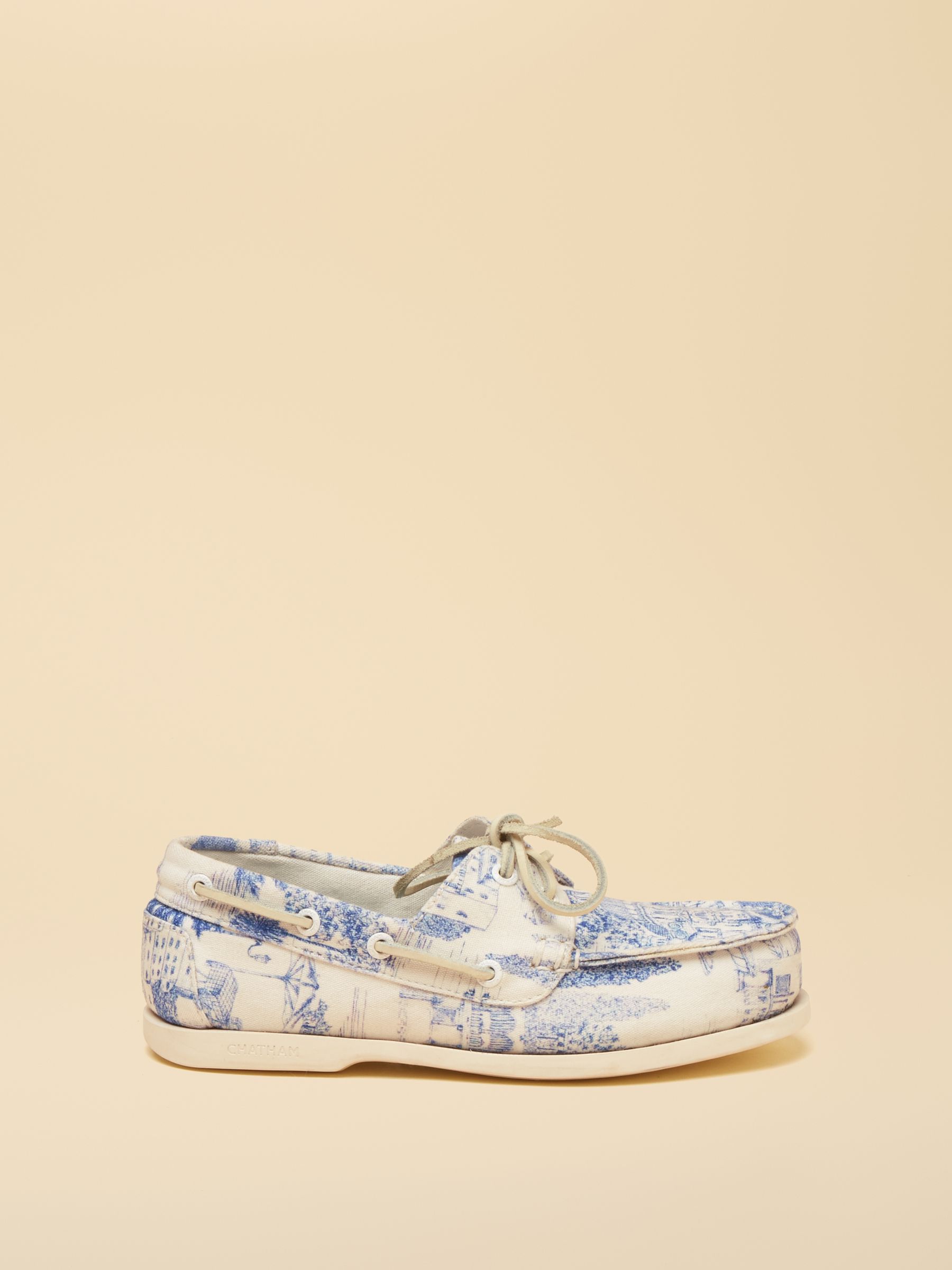Joules X Chatham White & Blue Toile De Jouy Jetty Deck Shoes - Image 2 of 6 Joules X Chatham White & Blue Toile De Jouy Jetty Deck Shoes - Image 2 of 6