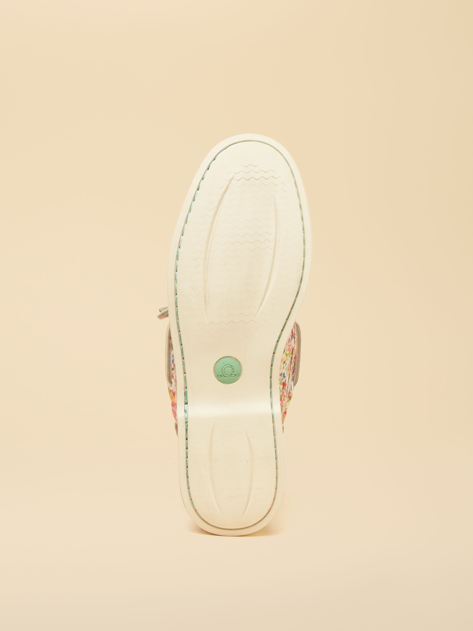 Joules X Chatham Ditsy Jetty Deck Shoes - Image 4 of 6