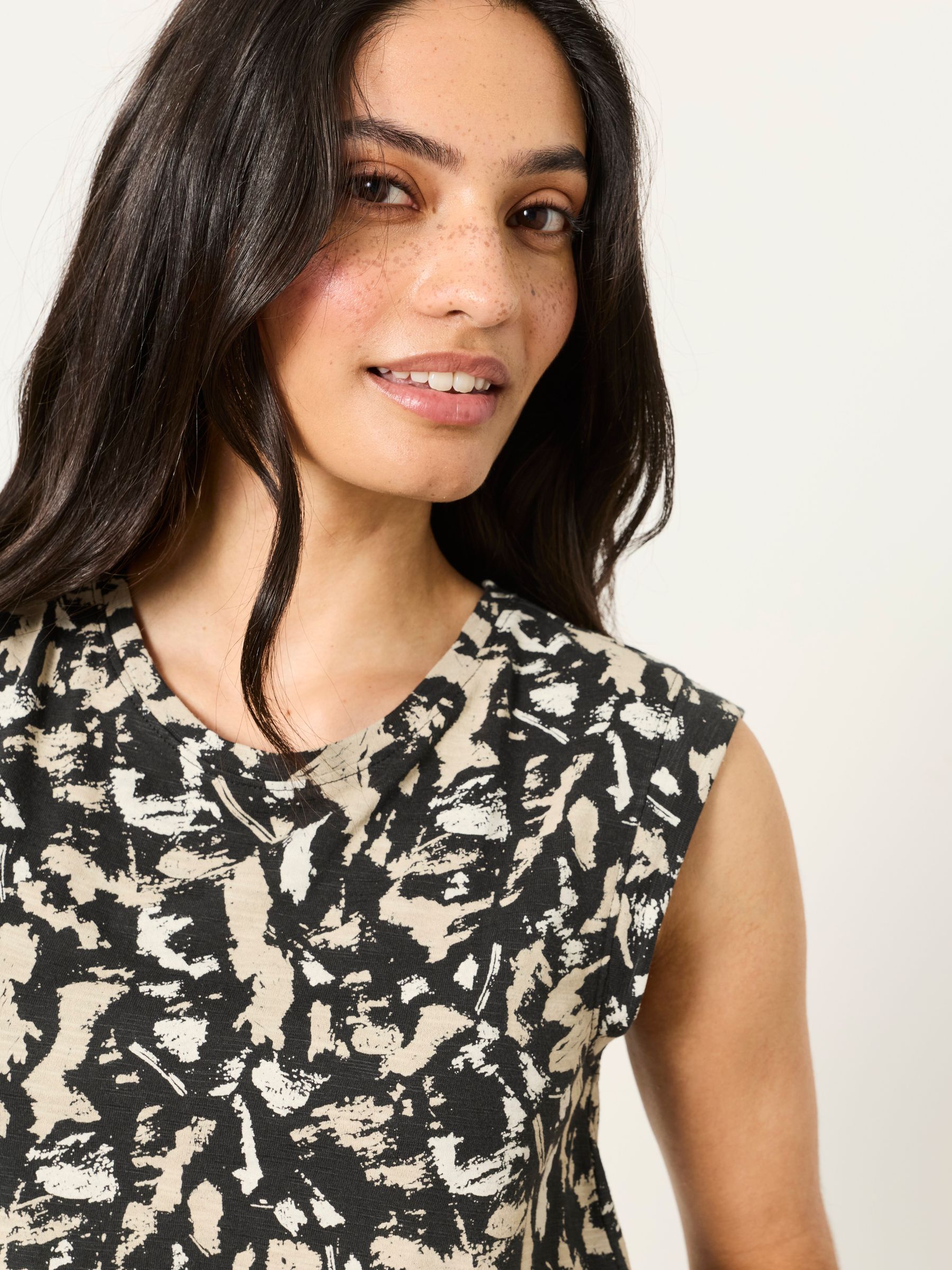 Tia Black Mono Texture Tank Top - Image 4 of 6