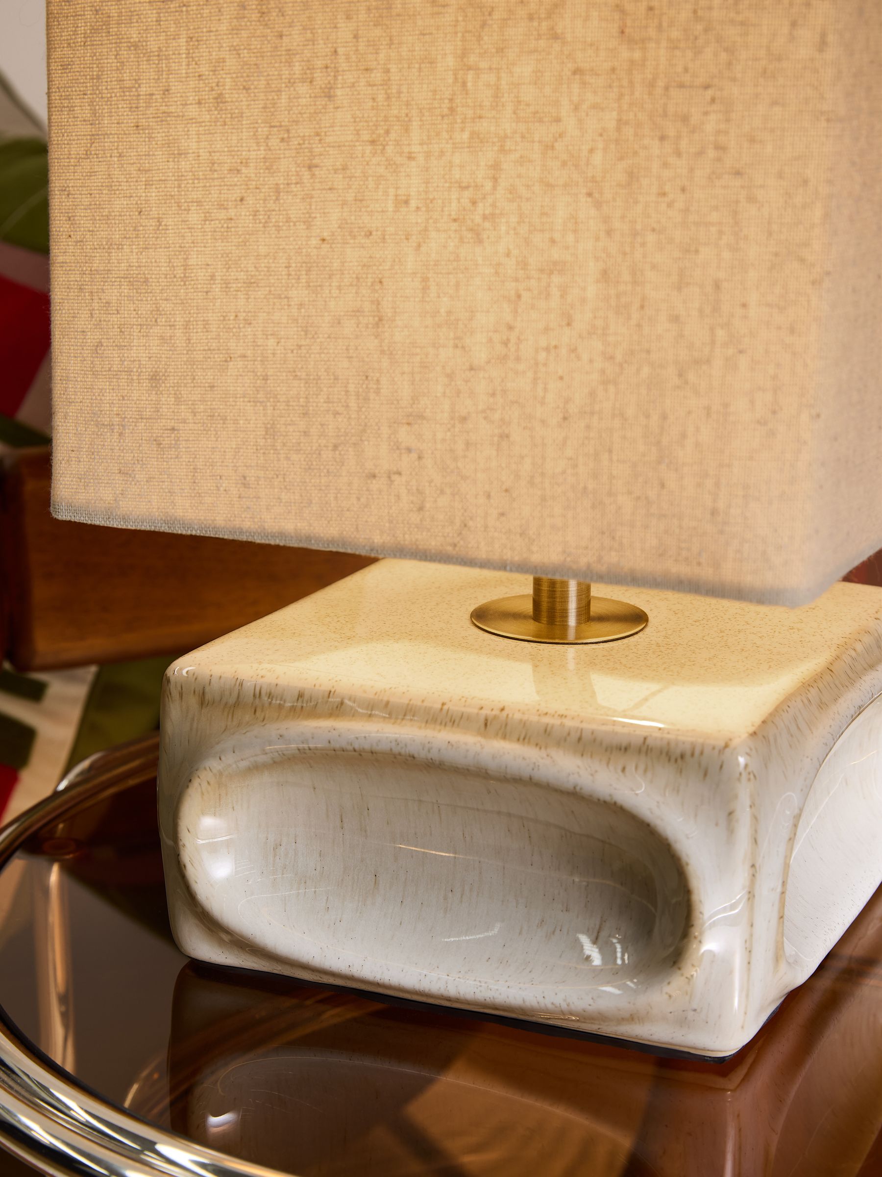 Nell Ceramic Table Lamp in Cream - Image 2 of 5 Nell Ceramic Table Lamp in Cream - Image 2 of 5