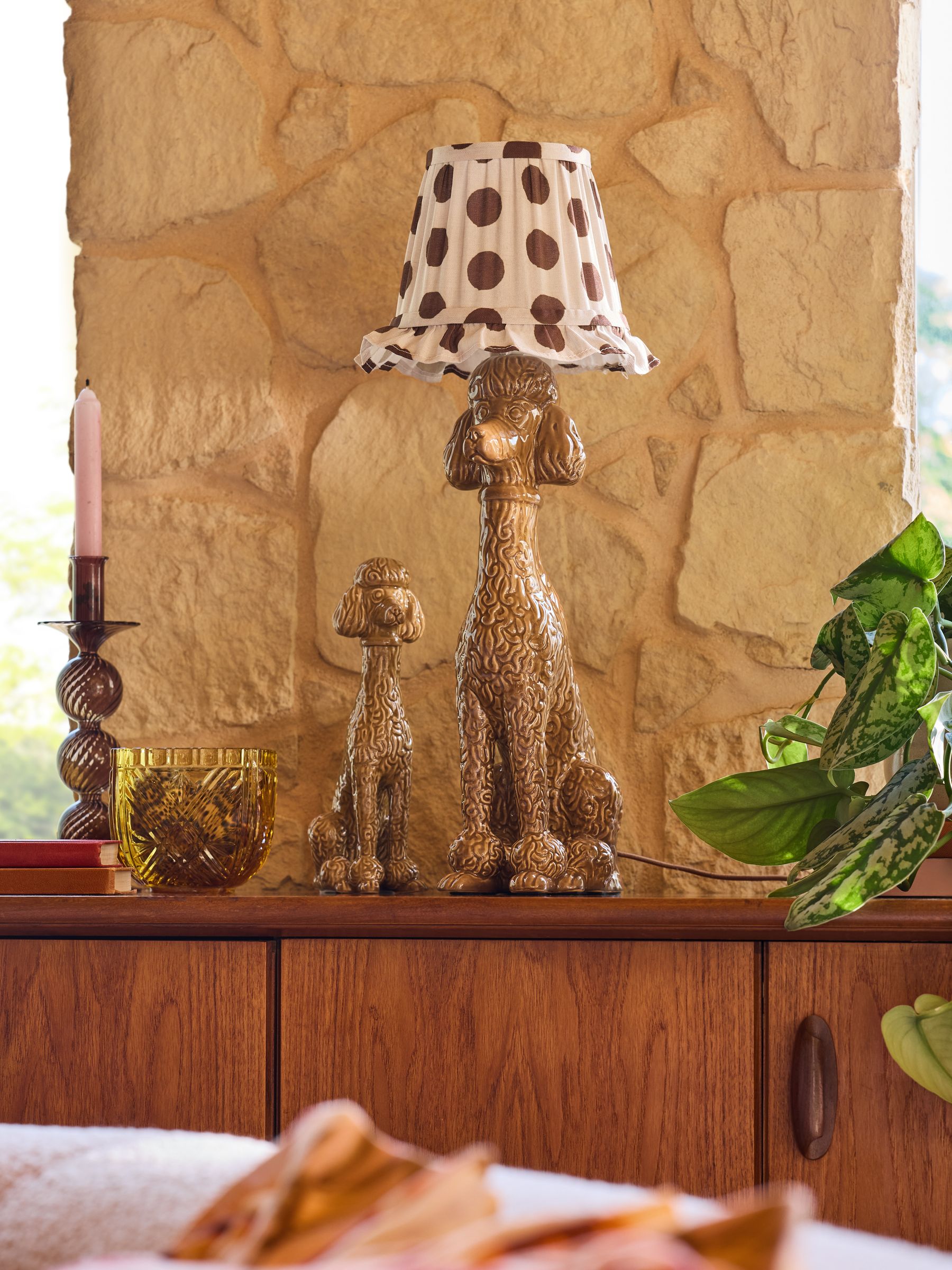 Poodle & Blonde Brown/Pink Ceramic Blondie The Poodle Table Lamp - Image 2 of 6