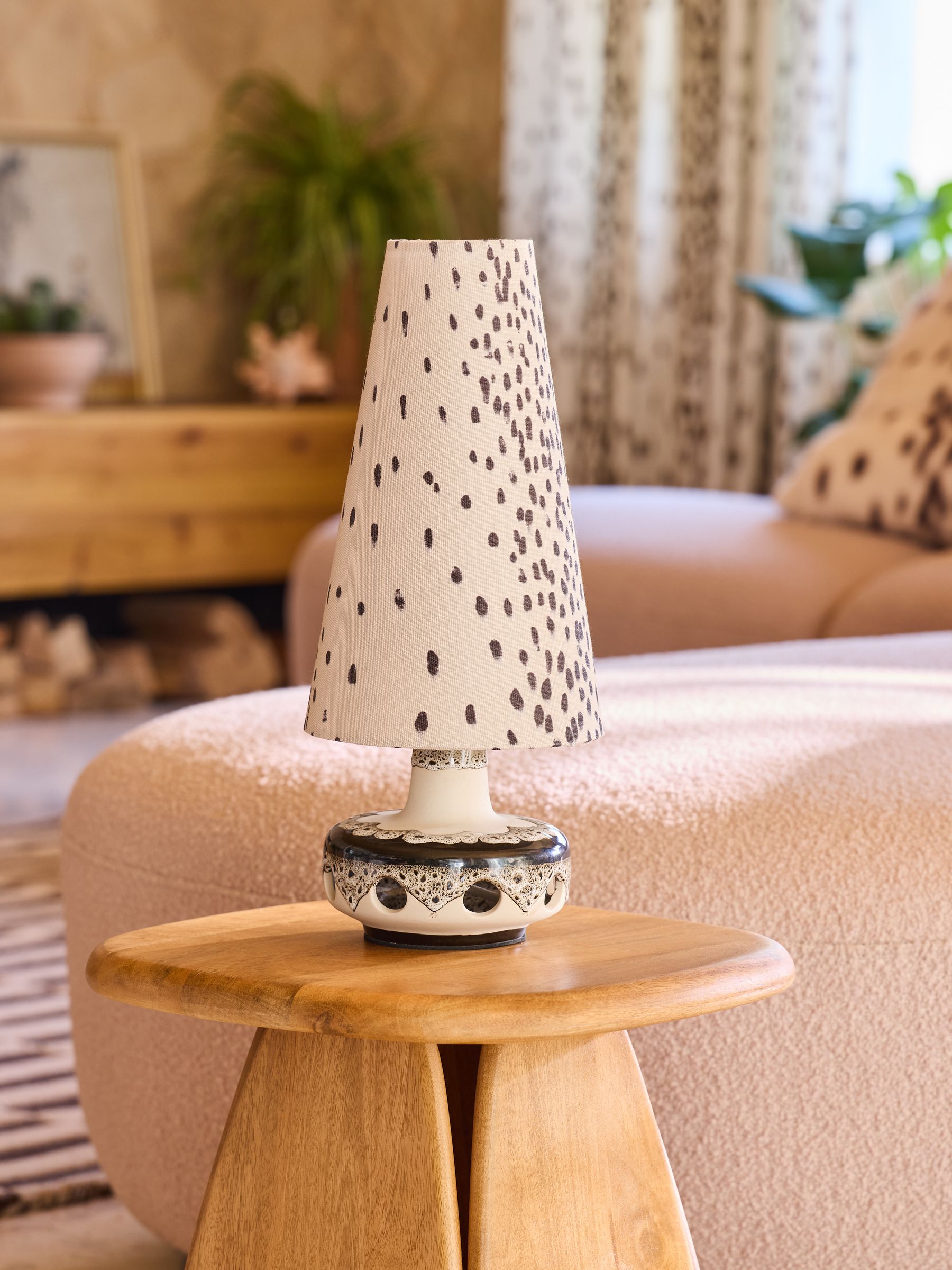 Poodle & Blonde Cream/Black Ceramic Fat Lava Table Lamp - Image 2 of 6