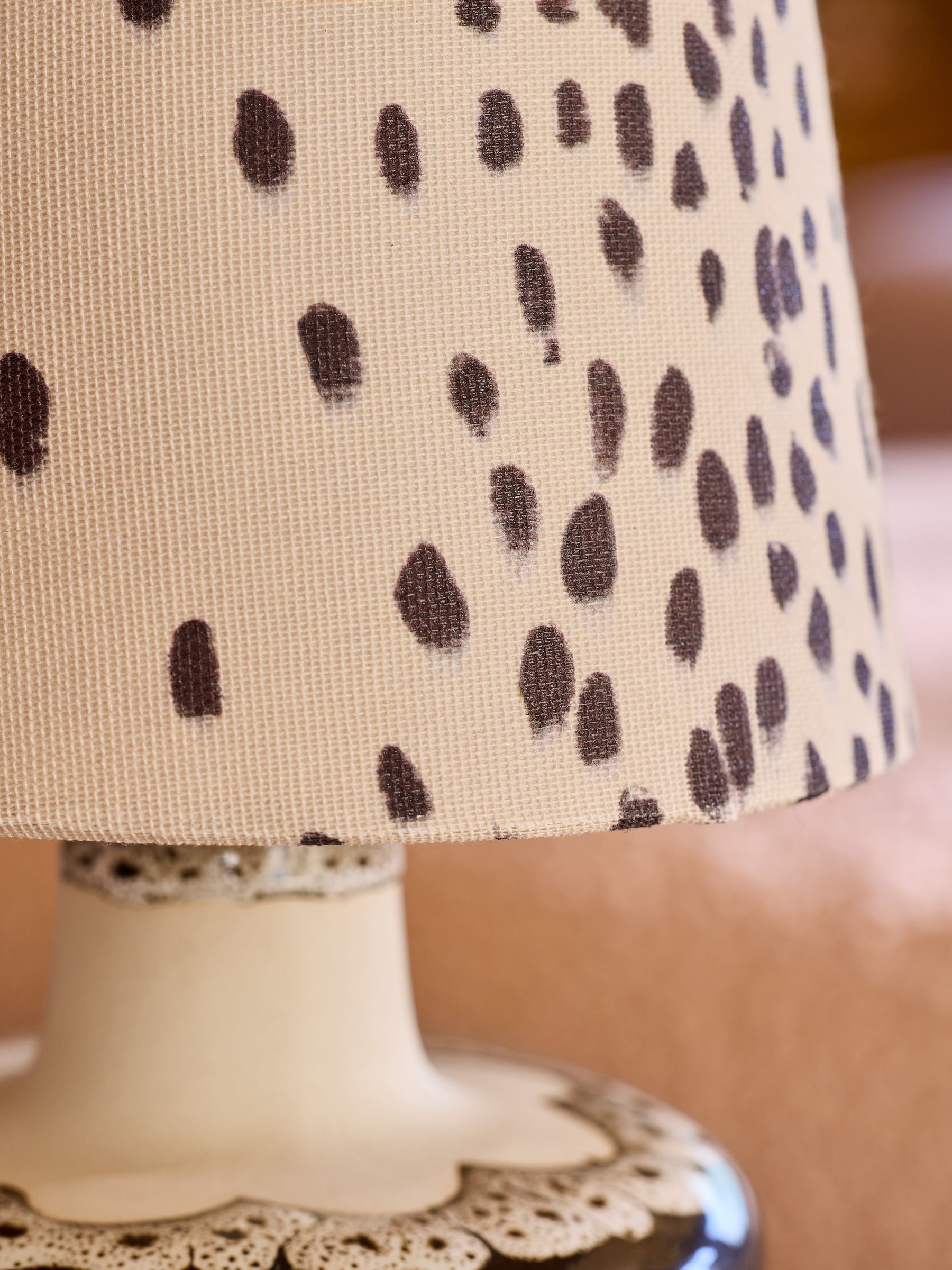 Poodle & Blonde Cream/Black Ceramic Fat Lava Table Lamp - Image 3 of 6