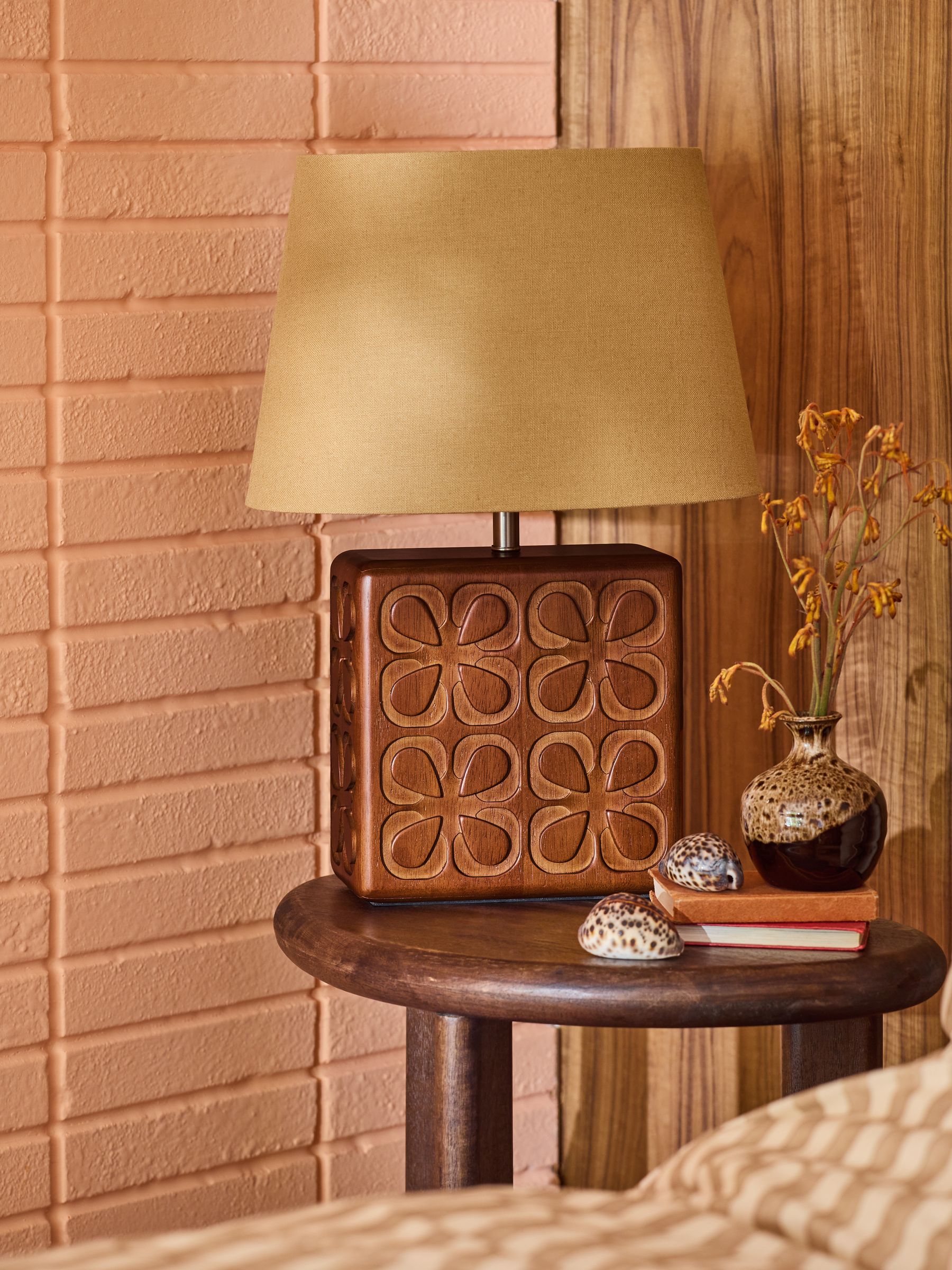 Poodle & Blonde Wood Potting Shed Table Lamp - Image 2 of 6