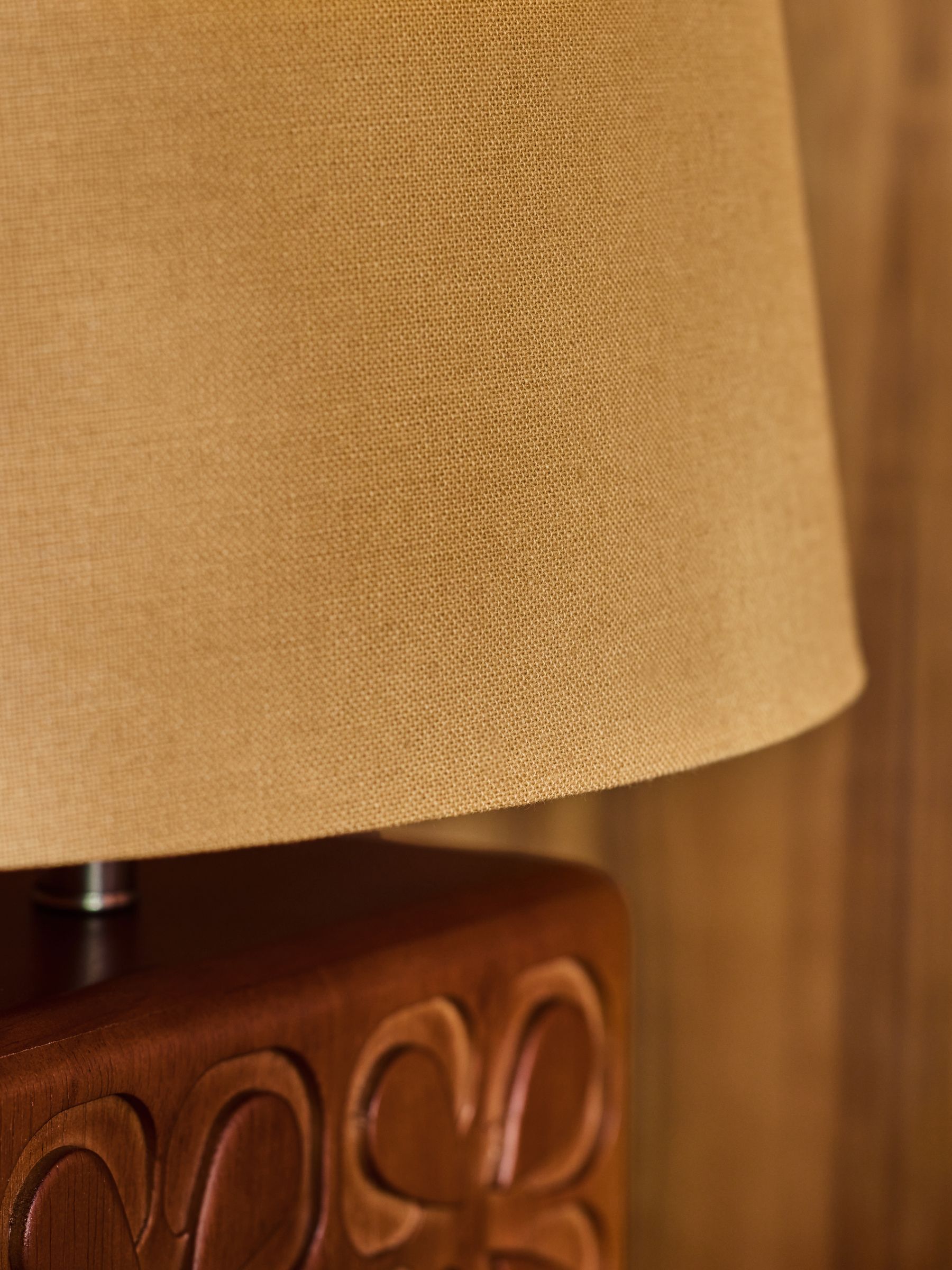 Poodle & Blonde Wood Potting Shed Table Lamp - Image 4 of 6