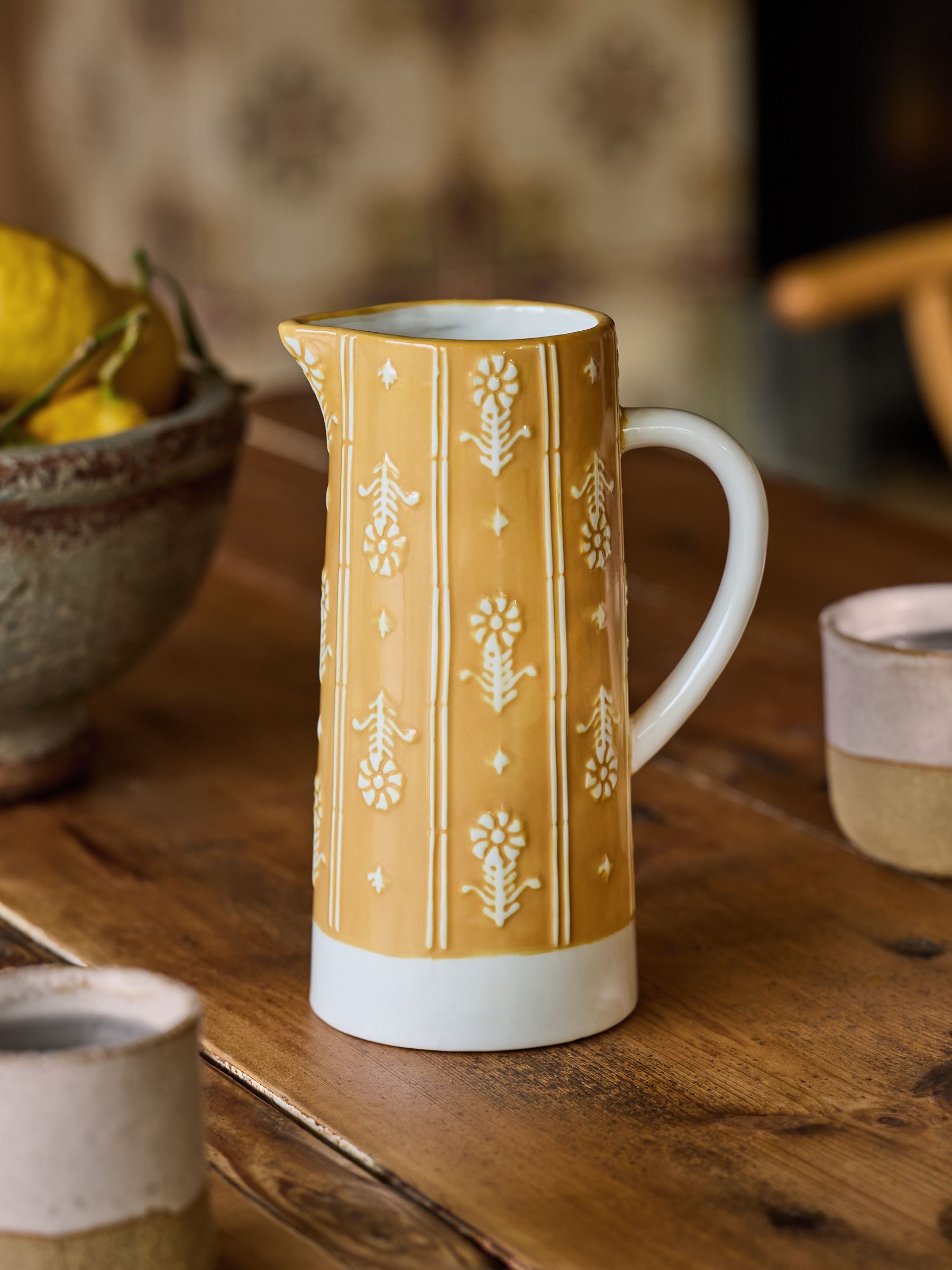 Yellow/White Floral Jug Vase - Image 2 of 5
