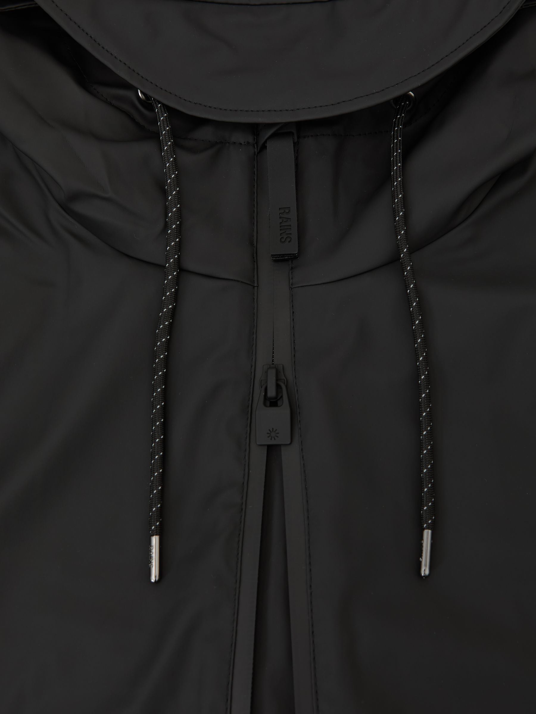 معطف واقٍ من المطر مقاوم للماء بهودي باللون الأسود من Rains - صورة 5 من 5