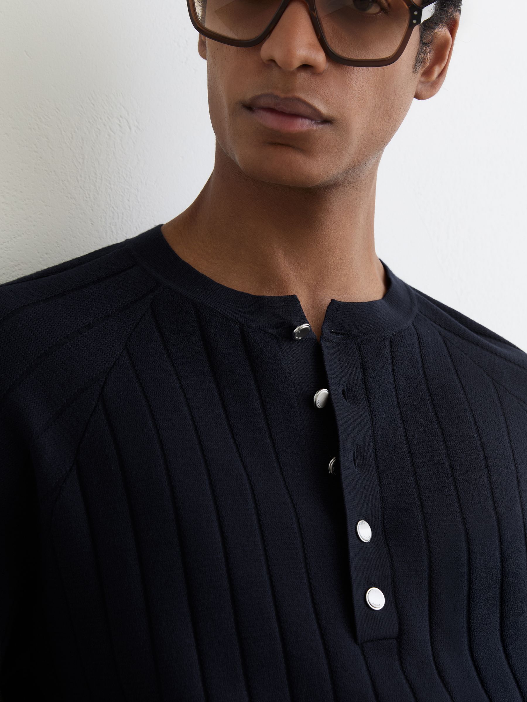 Wide-Rib Knit Henley Jumper in Navy - Image 5 of 6