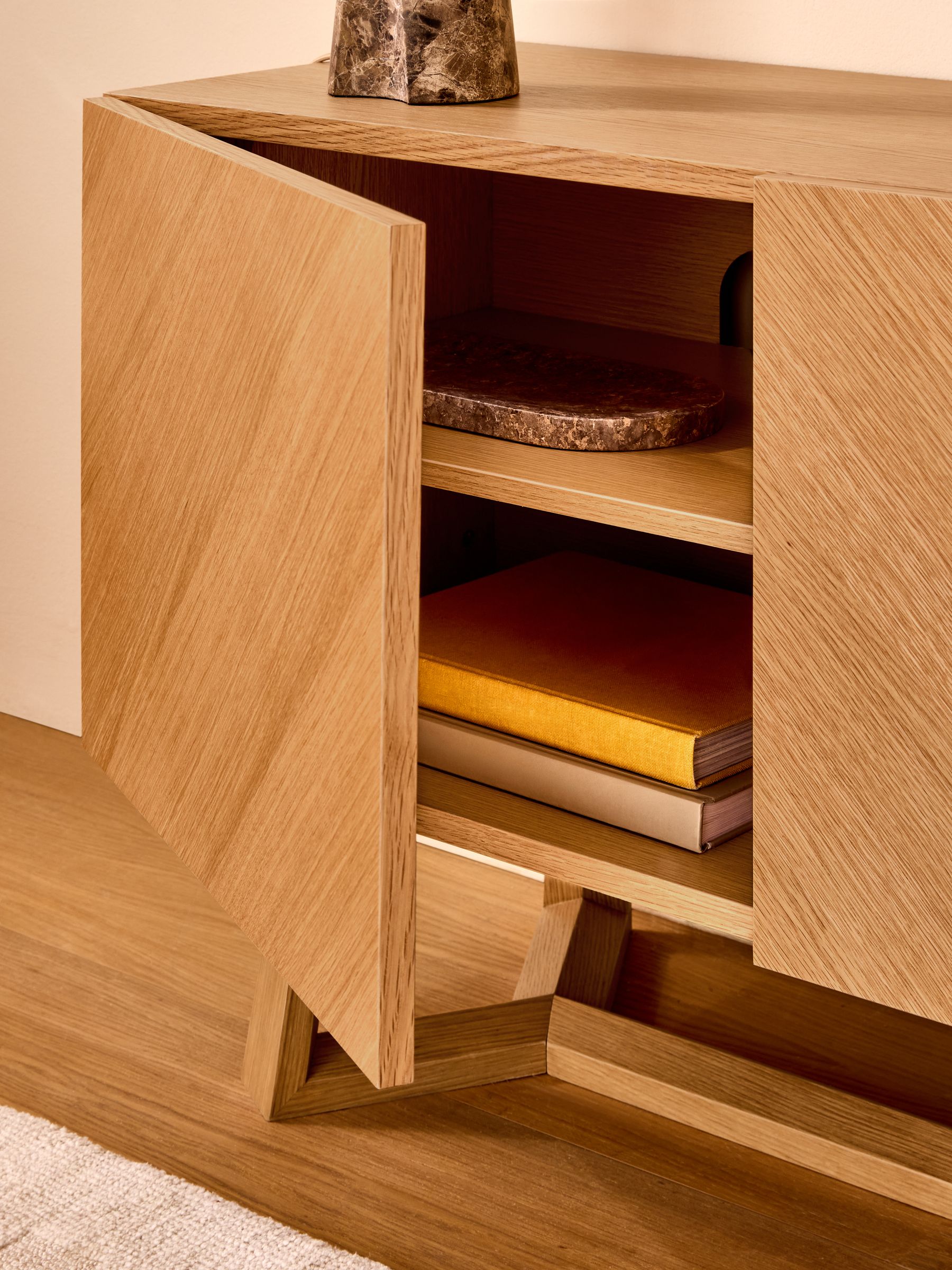 Belgrave Large Sideboard in Oak - Image 3 of 8