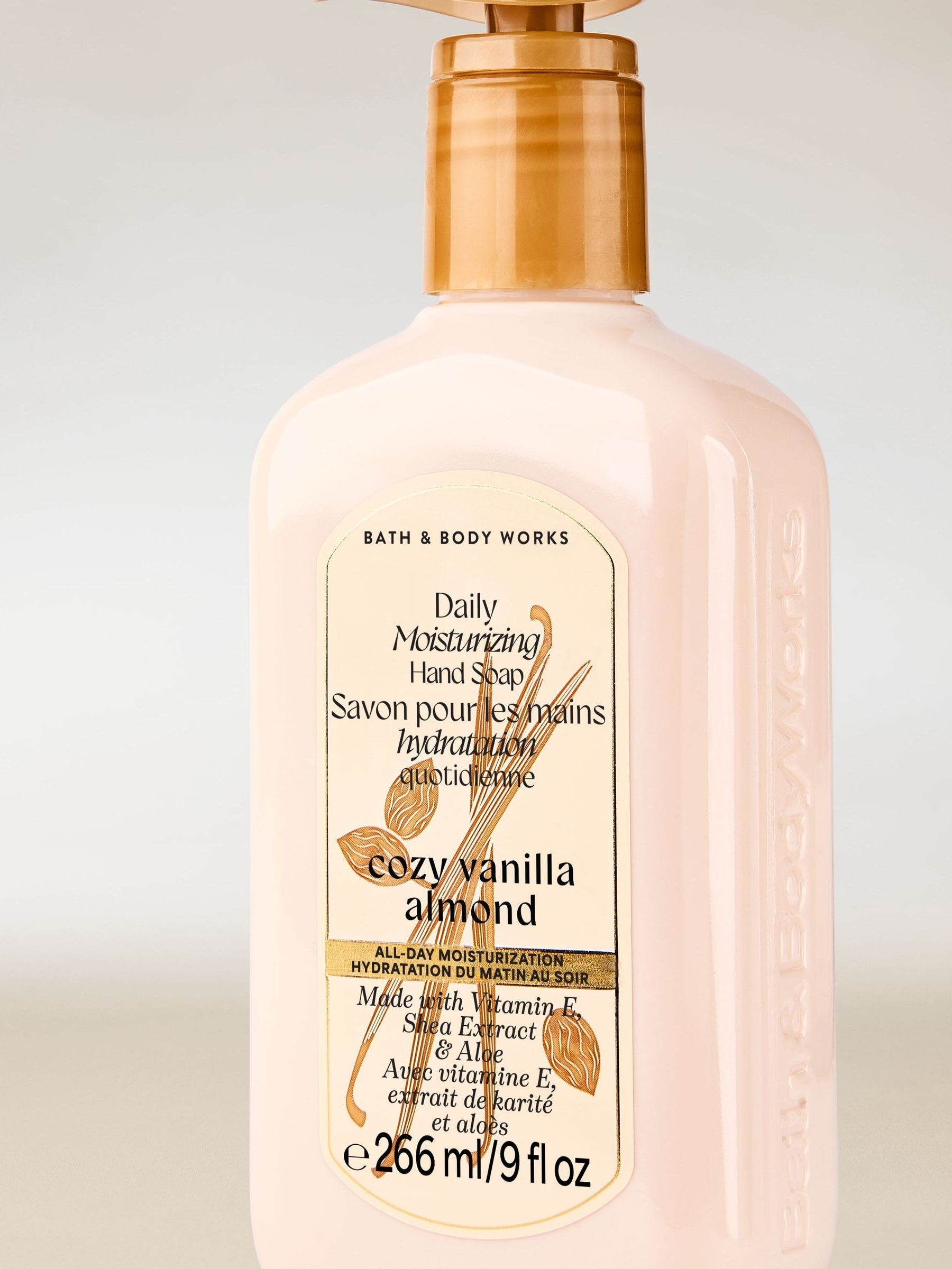 Cosy Vanilla Almond Daily Moisturizing Hand Soap 266ml - Image 2 of 4