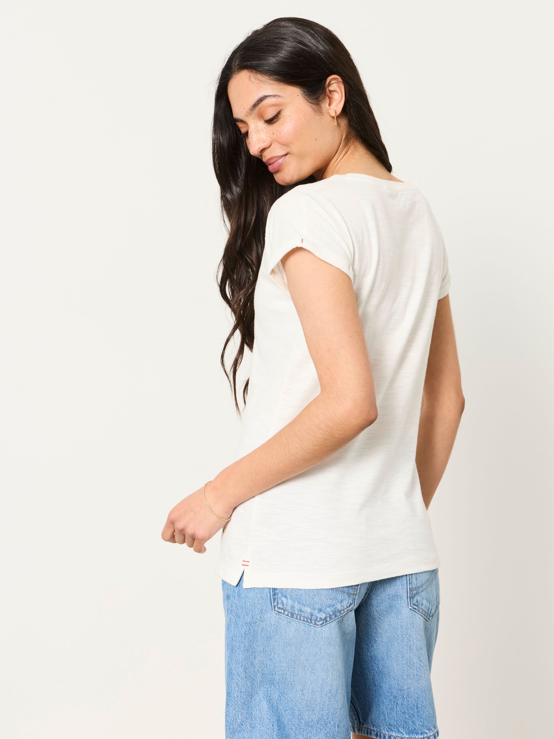 White Snoopy Heart Graphic T-Shirt - Image 2 of 5