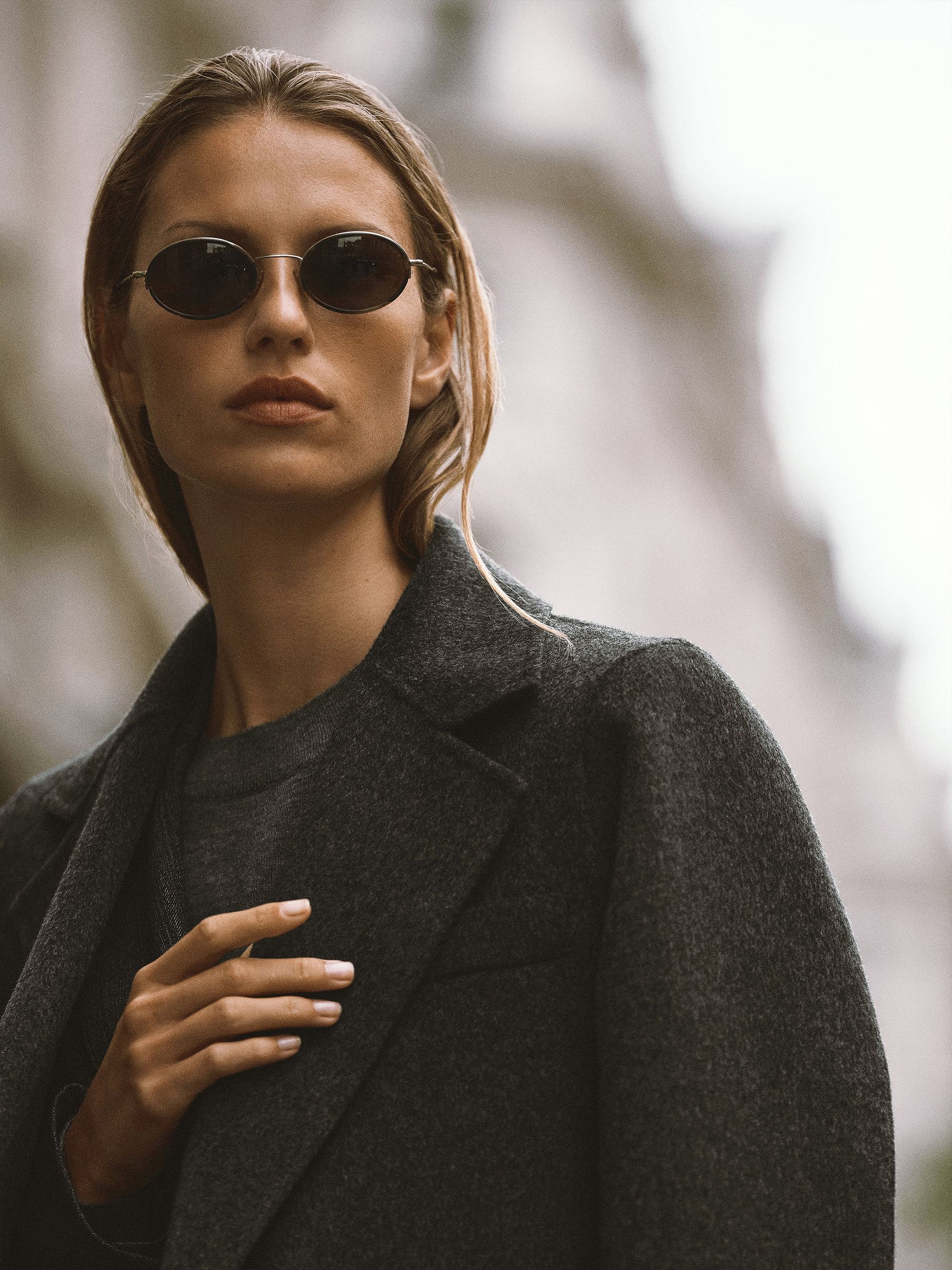 Wool-Blend Double-Breasted Blind-Seam Coat in Charcoal Grey - Image 4 of 12