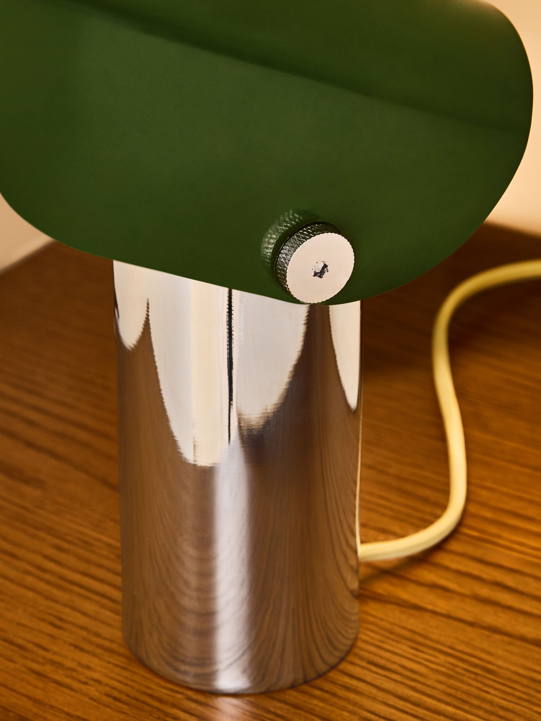 Curve Table Lamp in Chrome & Green - Image 3 of 6