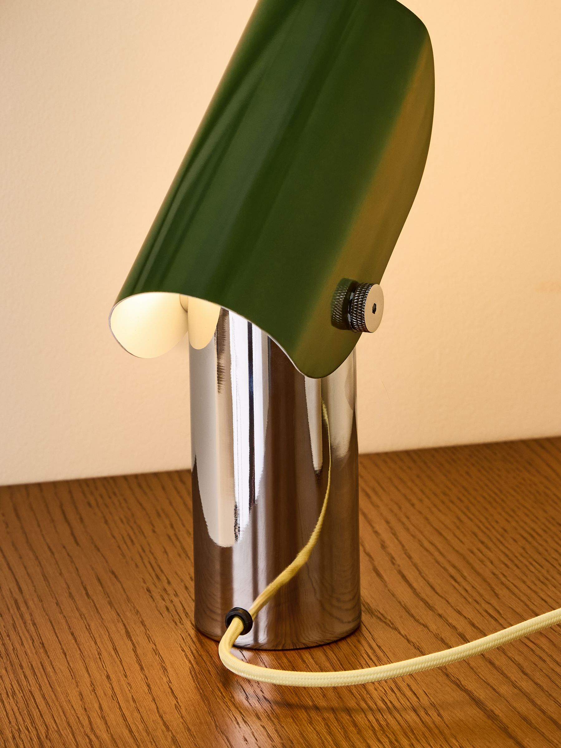 Curve Table Lamp in Chrome & Green - Image 4 of 6