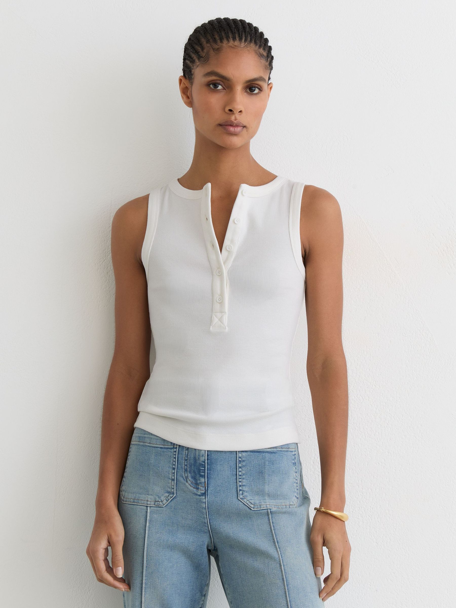 Vest in White - Image 3 of 7