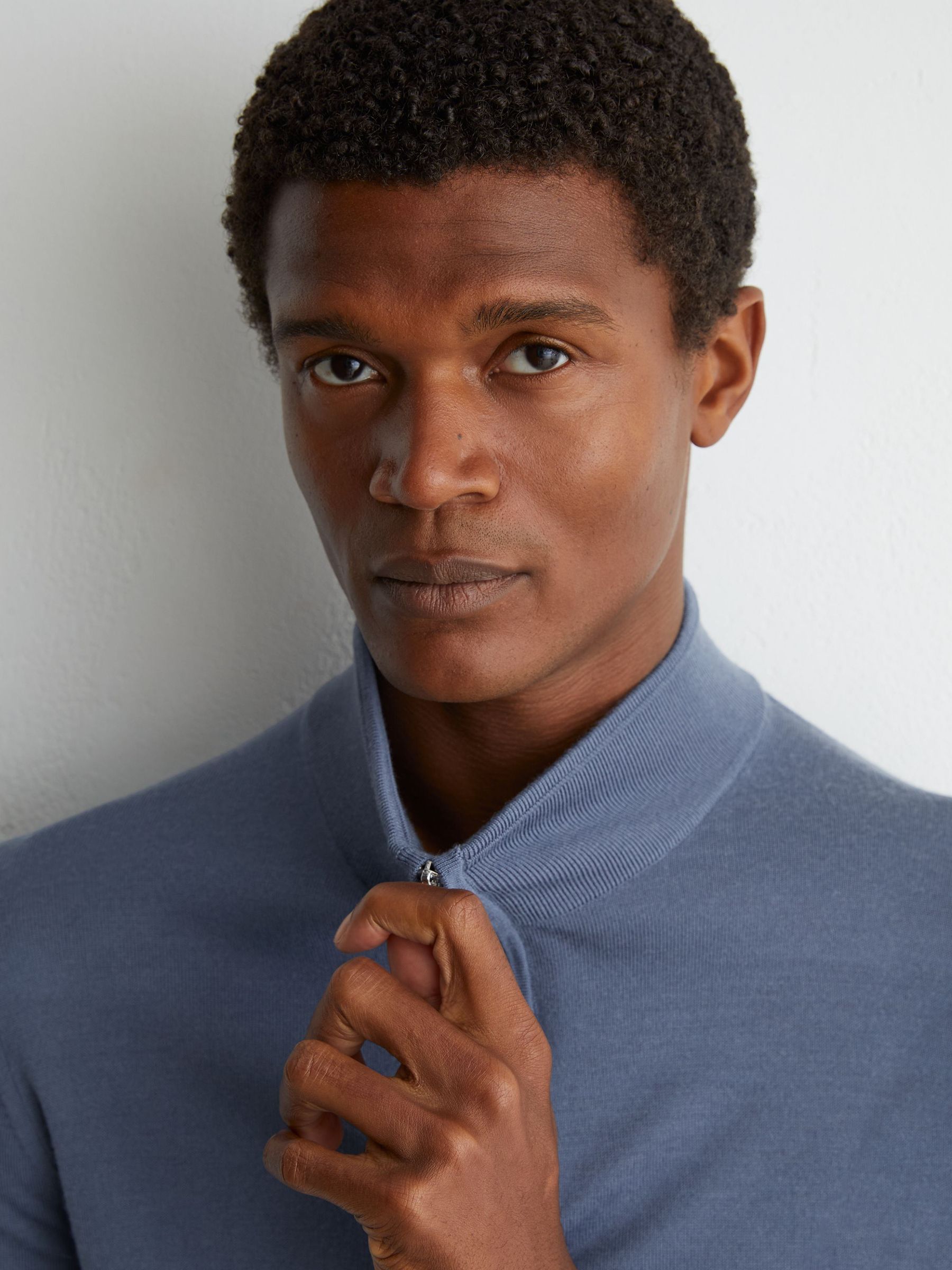 Merino Wool Half-Zip Funnel-Neck Jumper in Airforce Blue/Oatmeal - Image 4 of 6
