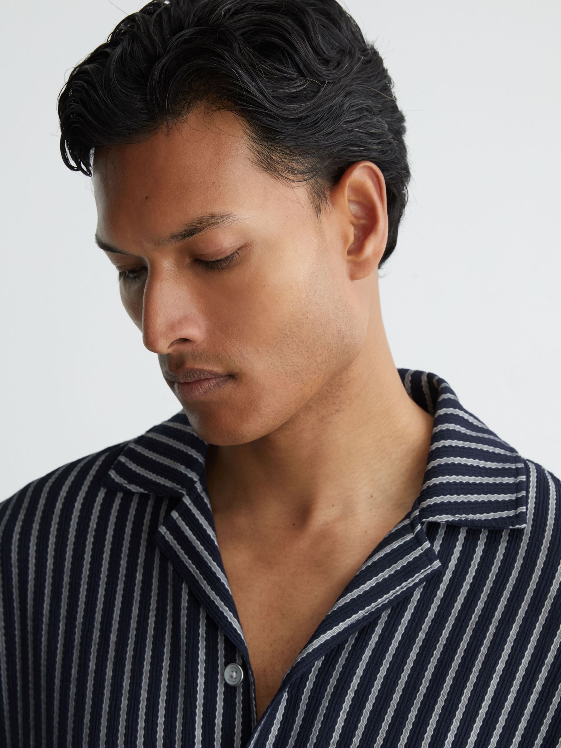 Textured Stripe Cuban-Collar Shirt in Navy/White - Image 3 of 6
